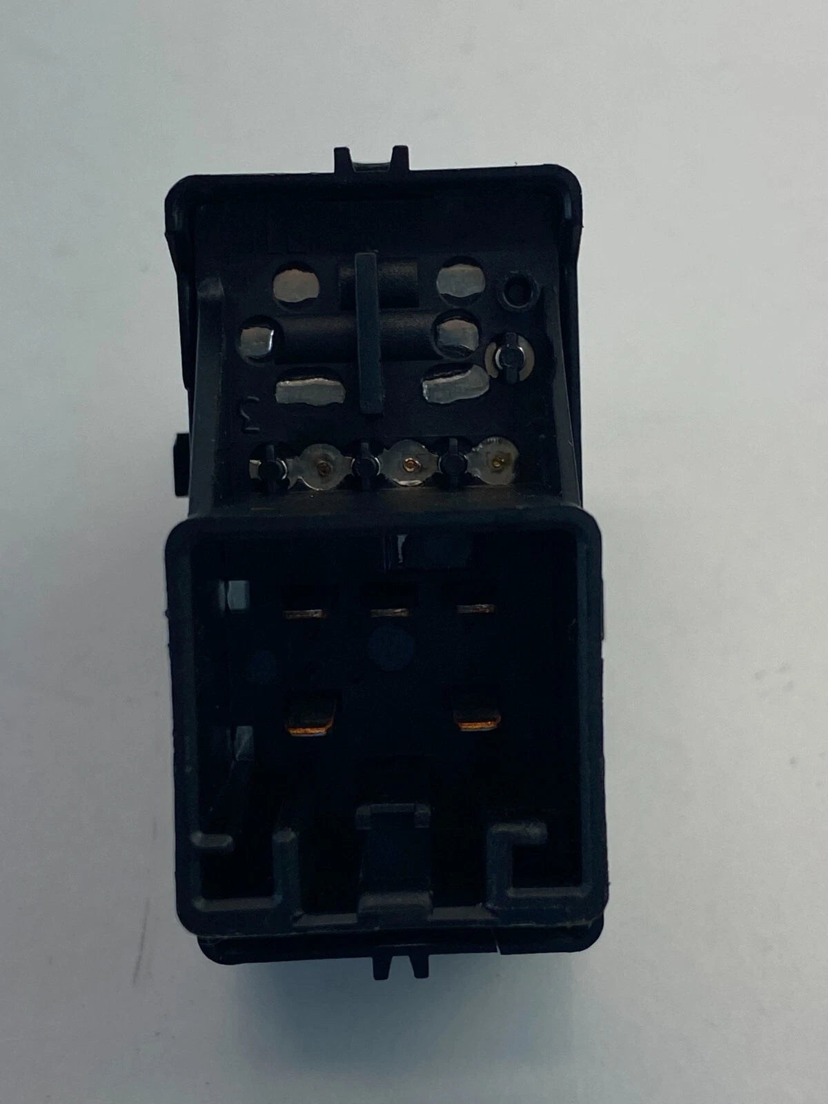 2005-2007 FORD FIVE HUNDRED REAR LEFT SIDE WINDOW CONTROL SWITCH 6F9T-14529-BA3J