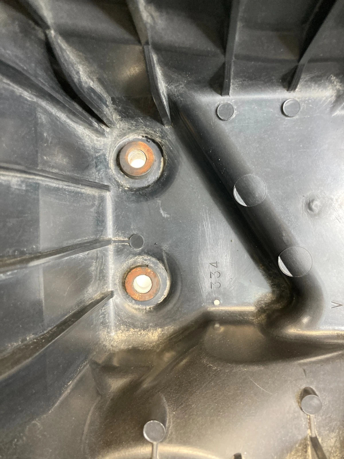 08-10 TOYOTA HIGHLANDER 3.5L V6 AIR INTAKE CLEANER FILTER BOX LOWER COVER OEM