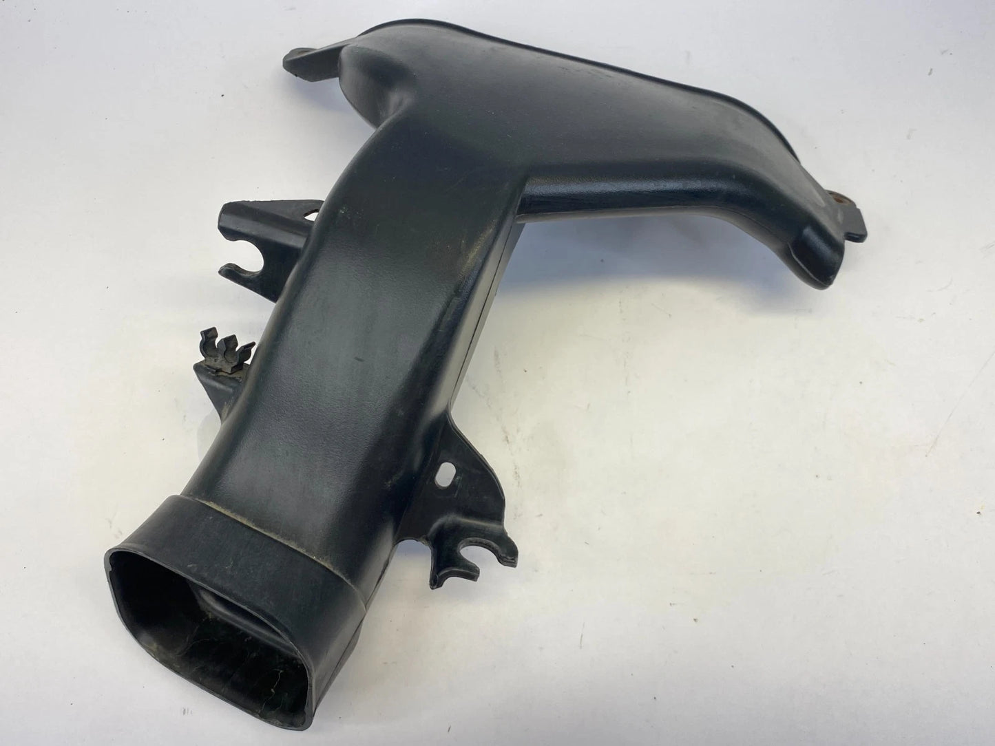 2007-2009 LEXUS RX350 3.5L AIR INTAKE CLEANER DUCT TUBE 17752-0P040 OEM