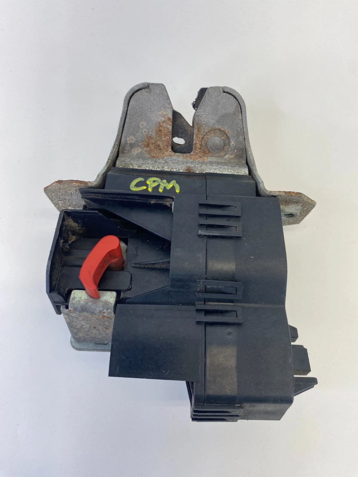 2002-2005 MERCEDES C240 WAGON REAR TRUNK LID LATCH LOCK ACTUATOR UNIT OEM