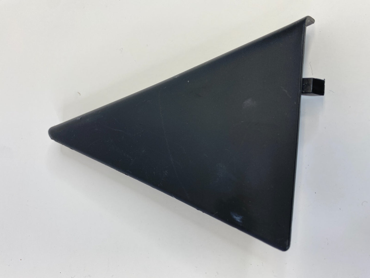 2013-2018 Hyundai Santa Fe Sport Rear Left Inner Door Corner Molding Cover OEM