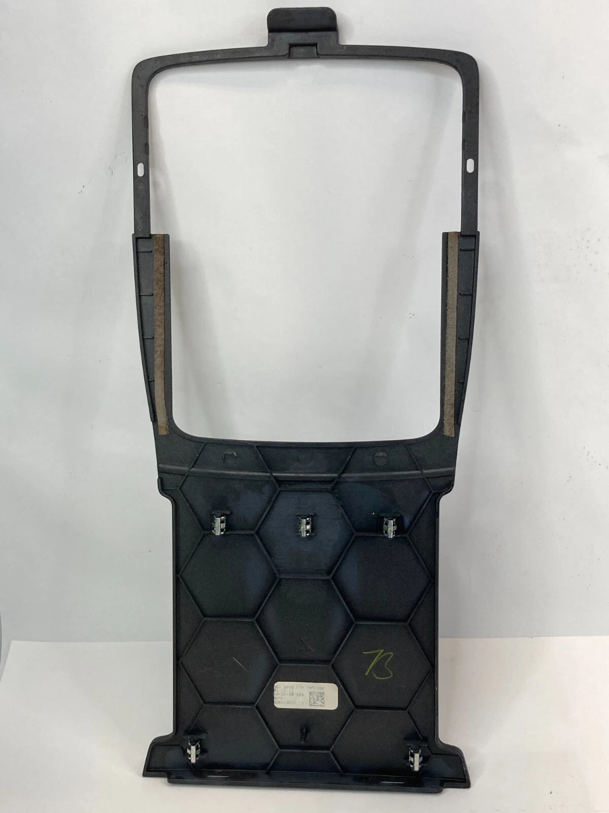 2009-2012 CHEVROLET TRAVERSE SUV FLOOR CENTER CONSOLE UPPER TRIM PLATE 1615742