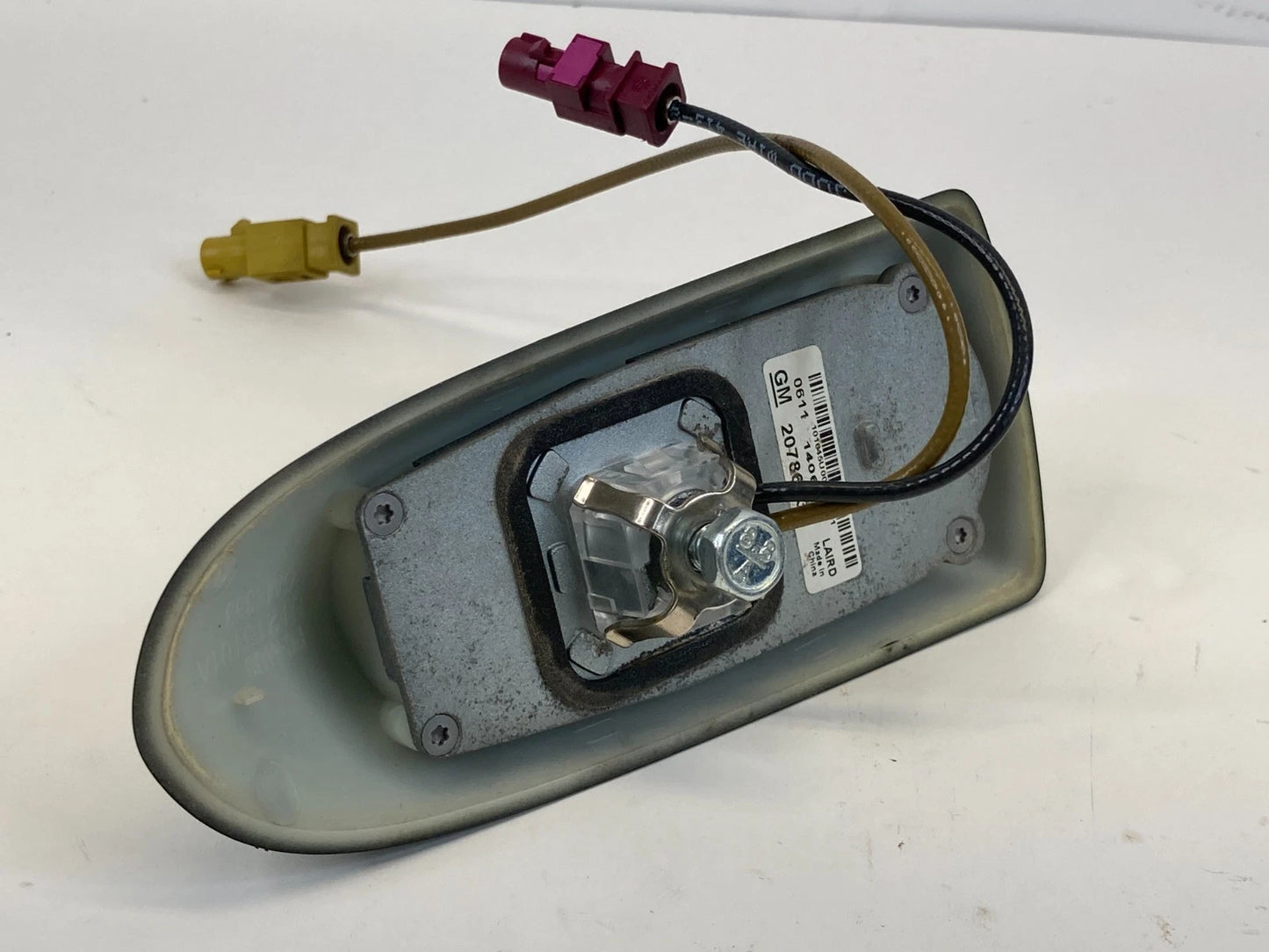 2011-2016 Buick LaCrosse Roof Shark Mount Antenna Mast Assembly 20786831 OEM