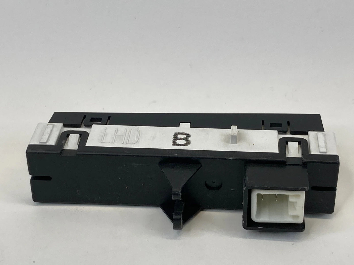 2010 2011 TOYOTA PRIUS DASH PASSENGER SRS INDICATOR LAMP STATUS OEM