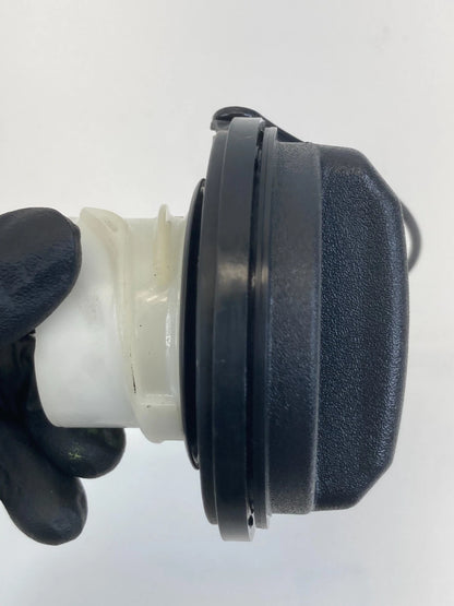 2005-2019 KIA SORENTO 04-06 KIA RIO FUEL FILLER TANK GAS CAP LID COVER OEM