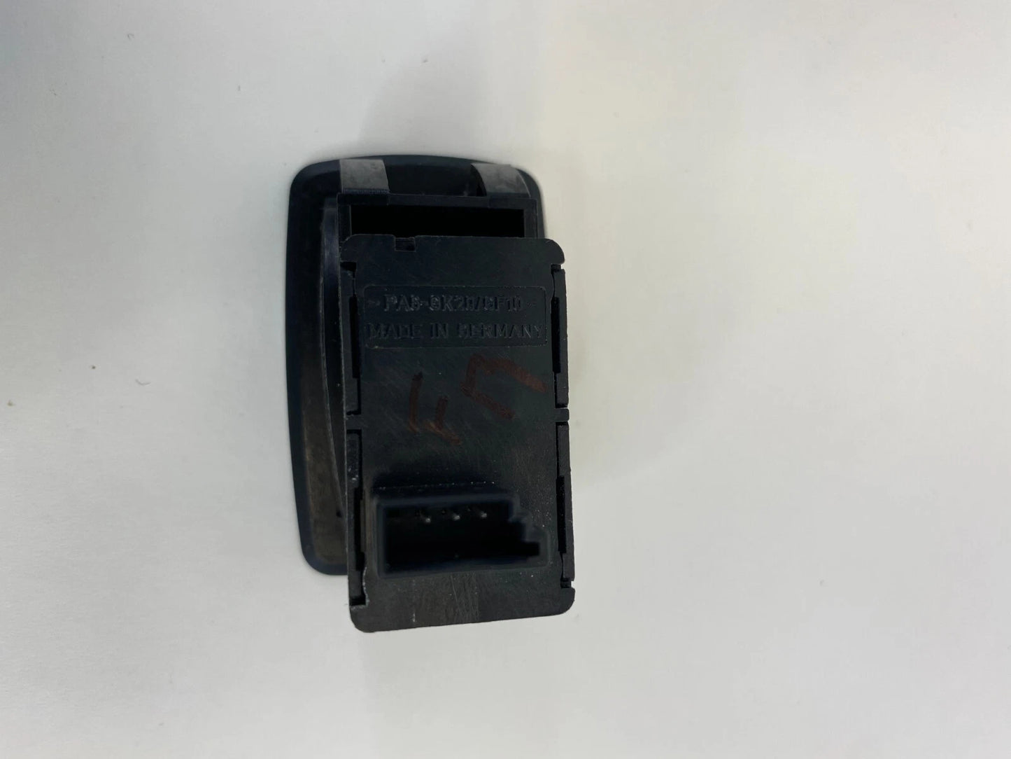 2006 BMW 330XI FRONT RIGHT PASSENGER POWER WINDOW SWITCH BUTTON UNIT OEM 6945874