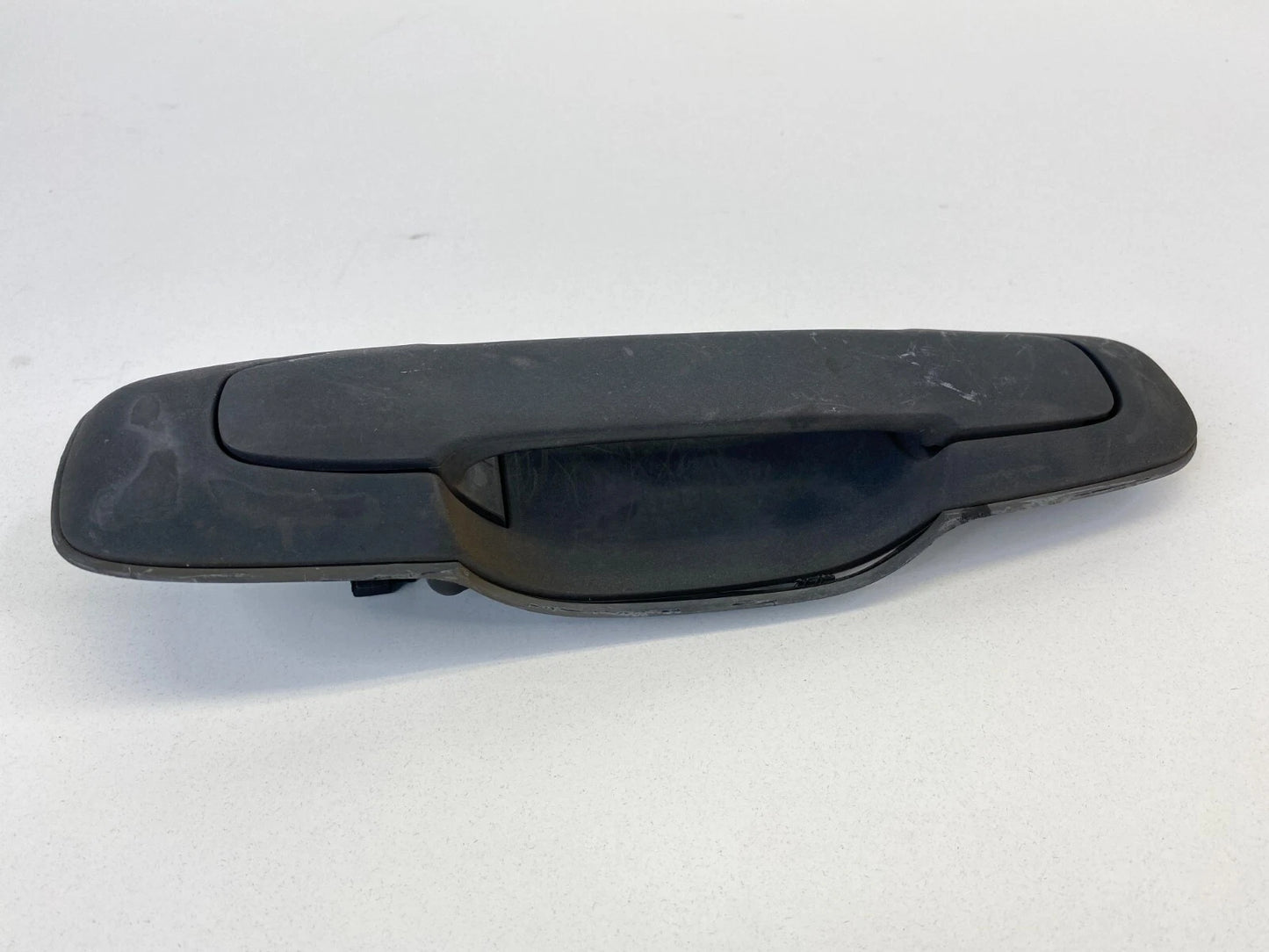 1999-2004 CHEVROLET TRACKER REAR RIGHT PASSENGER SIDE EXTERIOR DOOR HANDLE OEM