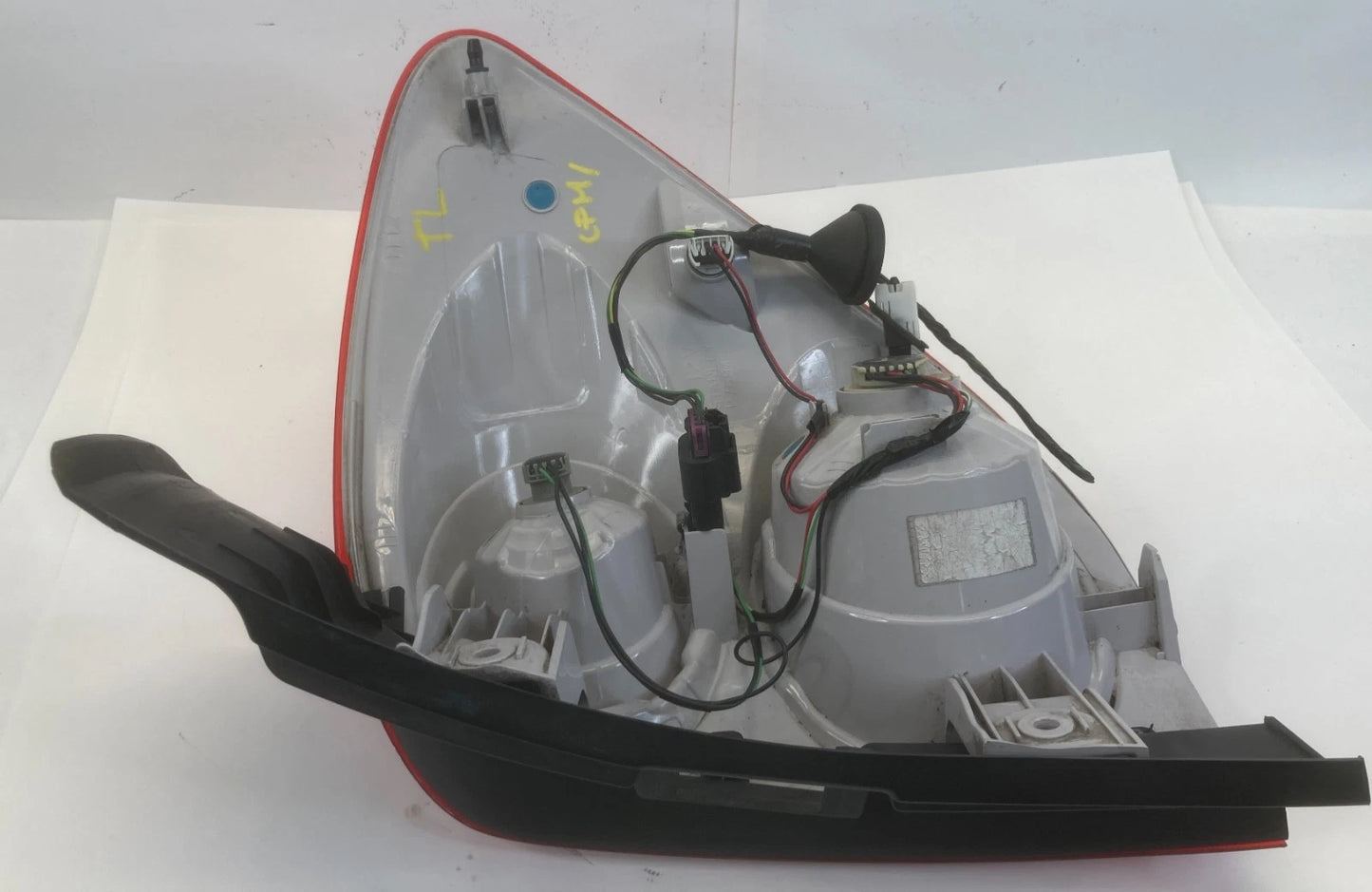 10-15 CHEVROLET EQUINOX LEFT DRIVER SIDE TAIL LIGHT TAILLIGHT LAMP HALOGEN OEM