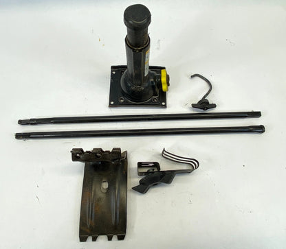 2000-2006 CHEVROLET TAHOE EMERGENCY SPARE TIRE JACK HOLDER SCREW RETAINER SET