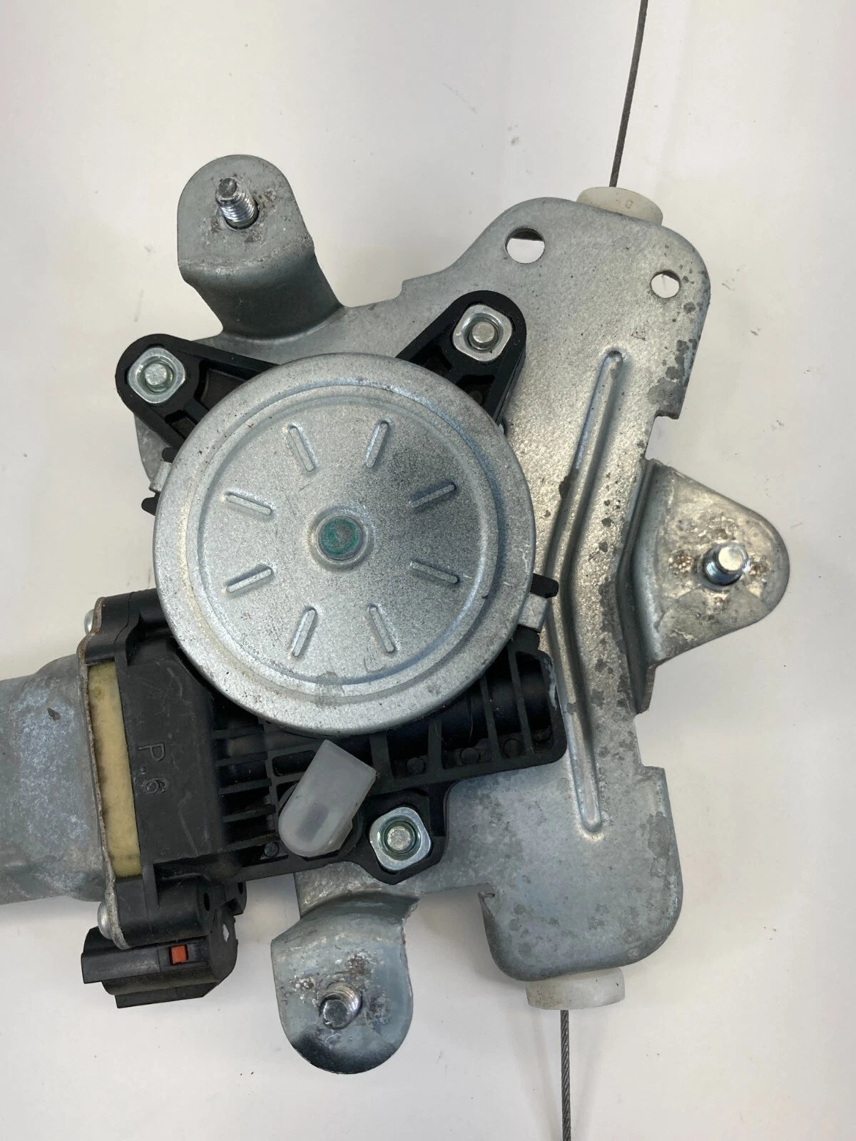 2012-2015 CHEVROLET CAPTIVA SPORT REAR LEFT DOOR POWER WINDOW MOTOR 25926013 OEM
