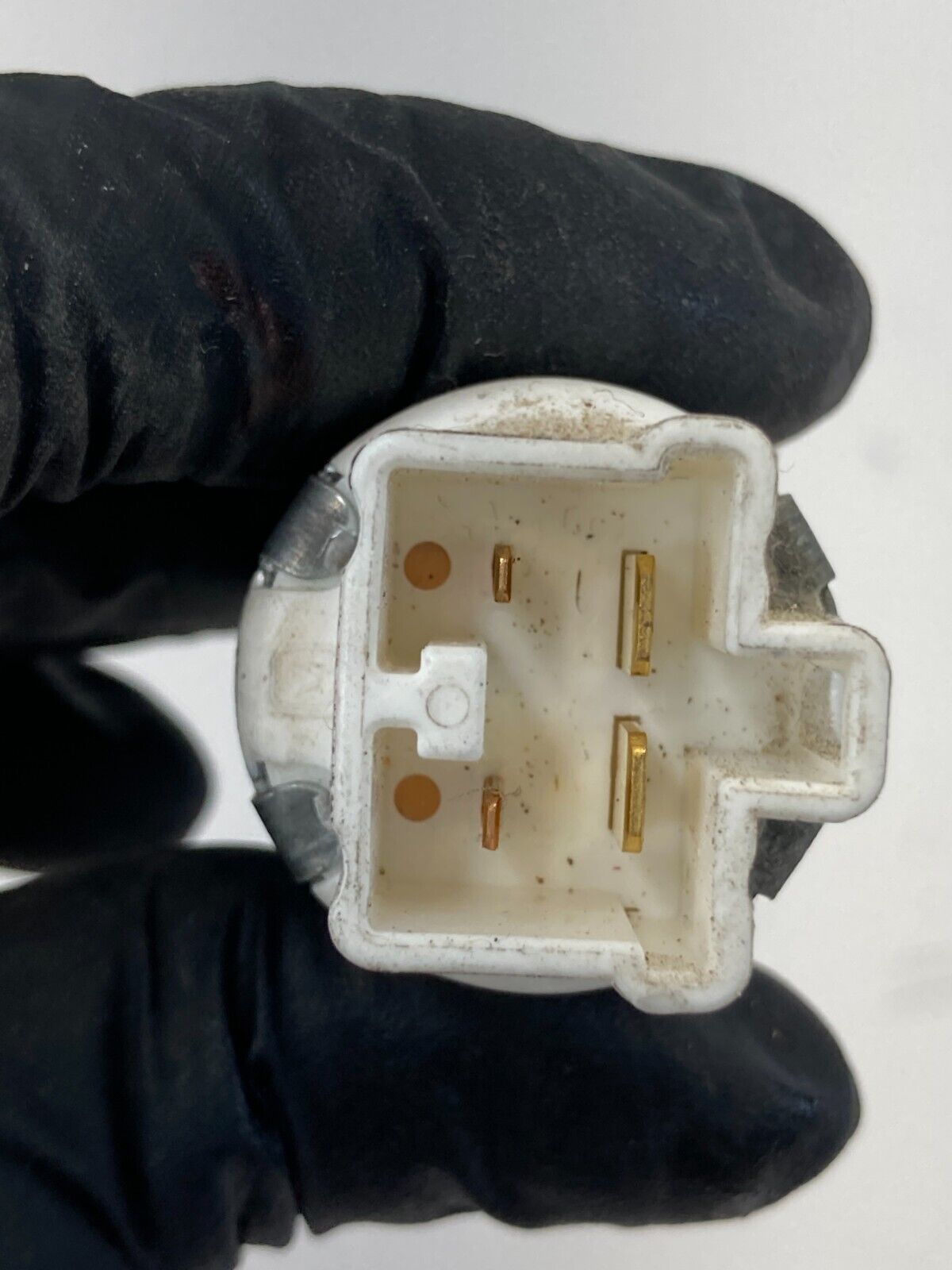 2006 2007 2008 Lexus RX400h Brake Pedal Stop Light Sensor Switch OEM