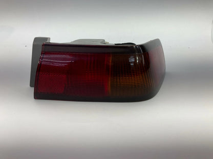 1997 1998 1999 TOYOTA CAMRY RIGHT PASSENGER SIDE TAIL LIGHT OUTER TAILLIGHT OEM