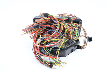 2014-2016 MERCEDES W212 E350 FRONT SAM FUSE BOX RELAY CONTROL MODULE A2129006924
