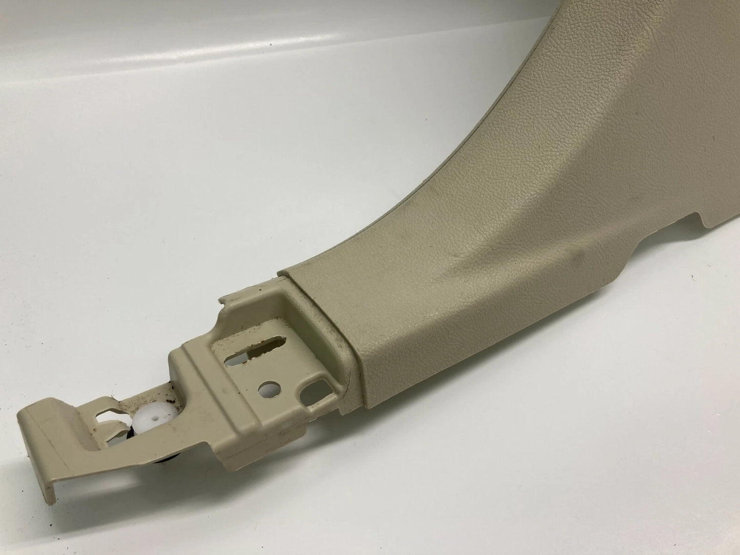 13-15 LINCOLN MKZ RIGHT PASSENGER SIDE LOWER CENTER B PILLAR TRIM DP53F243W06LGW