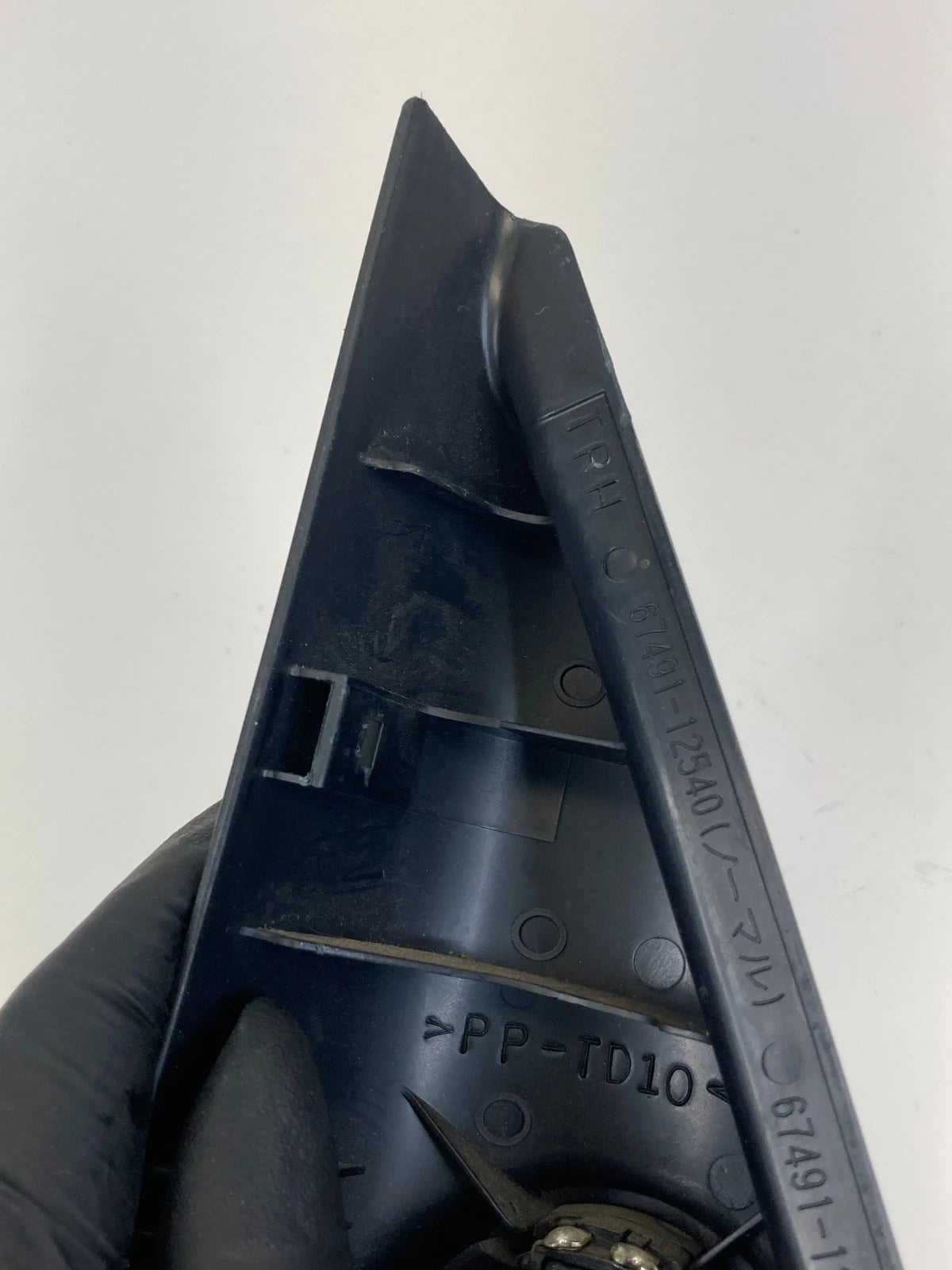 2008-2015 SCION FRONT RIGHT DOOR CORNER COVER W/ TWEETER 67491-12550 OEM