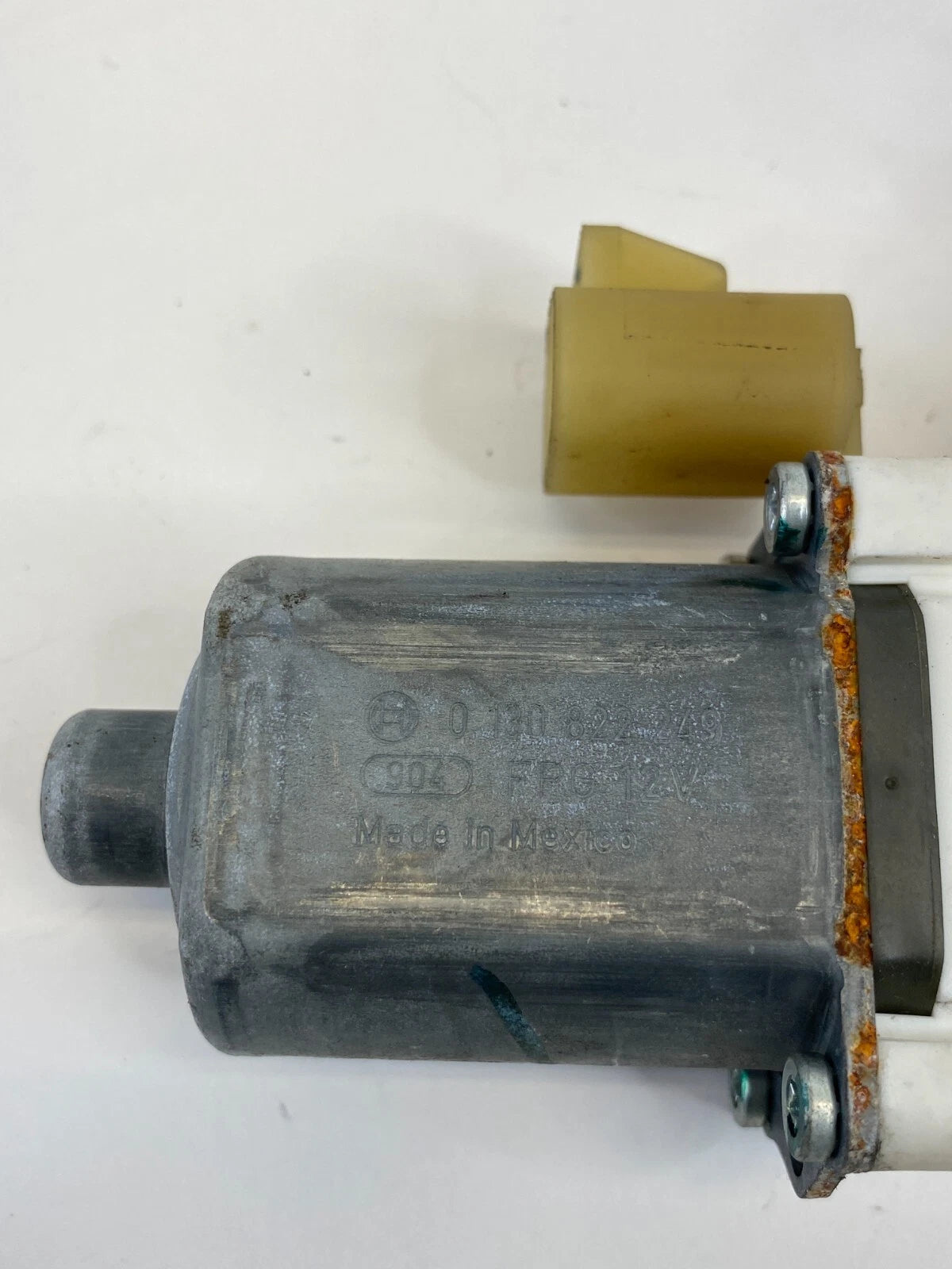 2008-2012 CHEVROLET MALIBU FRONT RIGHT SIDE DOOR WINDOW MOTOR 0130822249 OEM