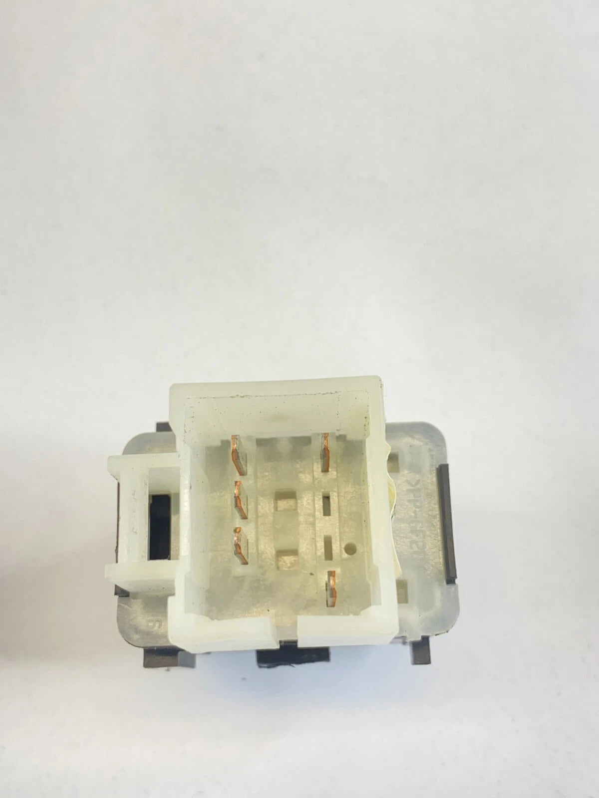 2000-2005 CHEVY IMPALA REAR RIGHT SIDE DOOR POWER WINDOW SWITCH 10283836 OEM