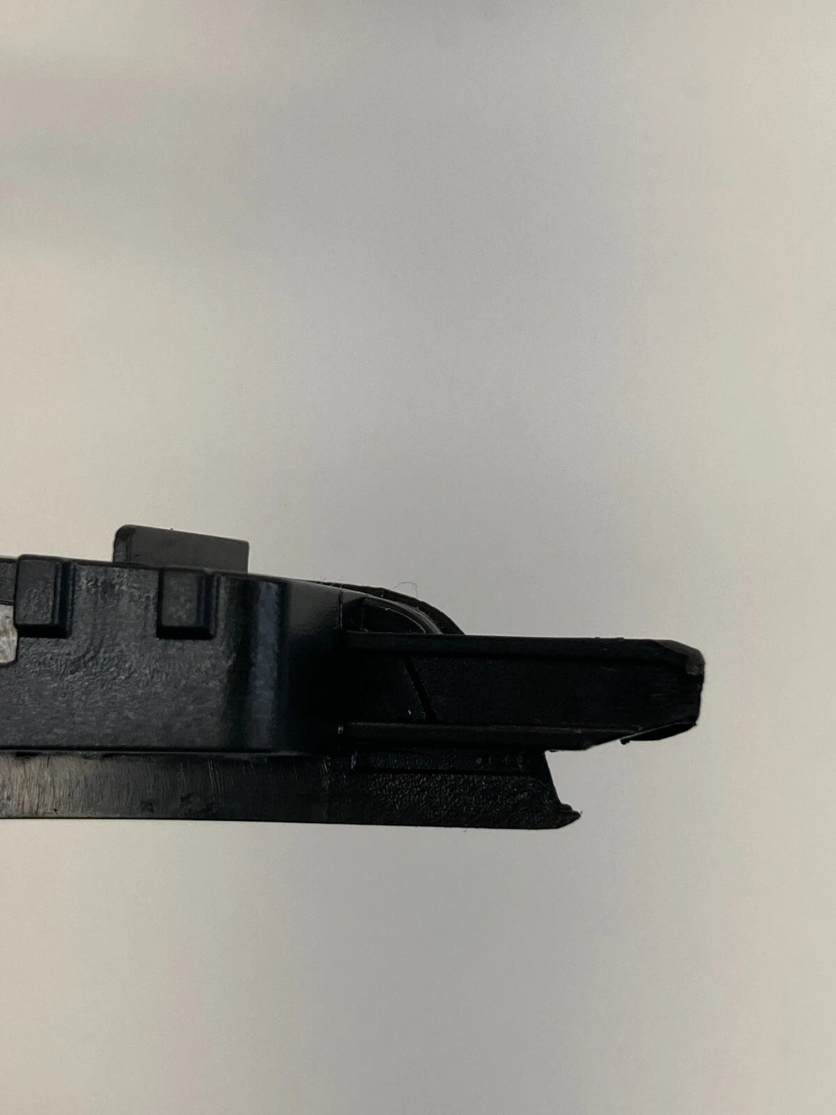 14 15 16 17 BUICK REGAL CENTER CONSOLE TRIM PANEL APPLIQUE MOLDING 13245741 OEM