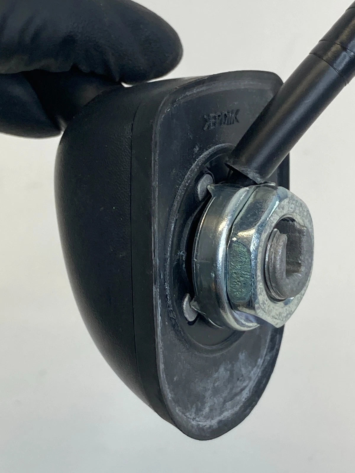 2013-2016 Nissan Pathfinder Roof Mounted Radio Antenna Assembly 28208-3JL0A OEM