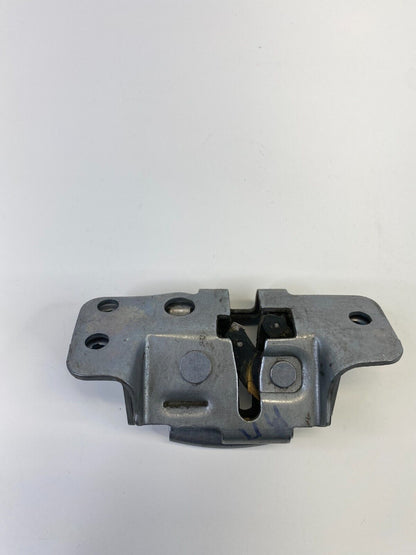 2009-2014 Volkswagen Routan Rear Right Side Sliding Door Lock Latch Catch Assy