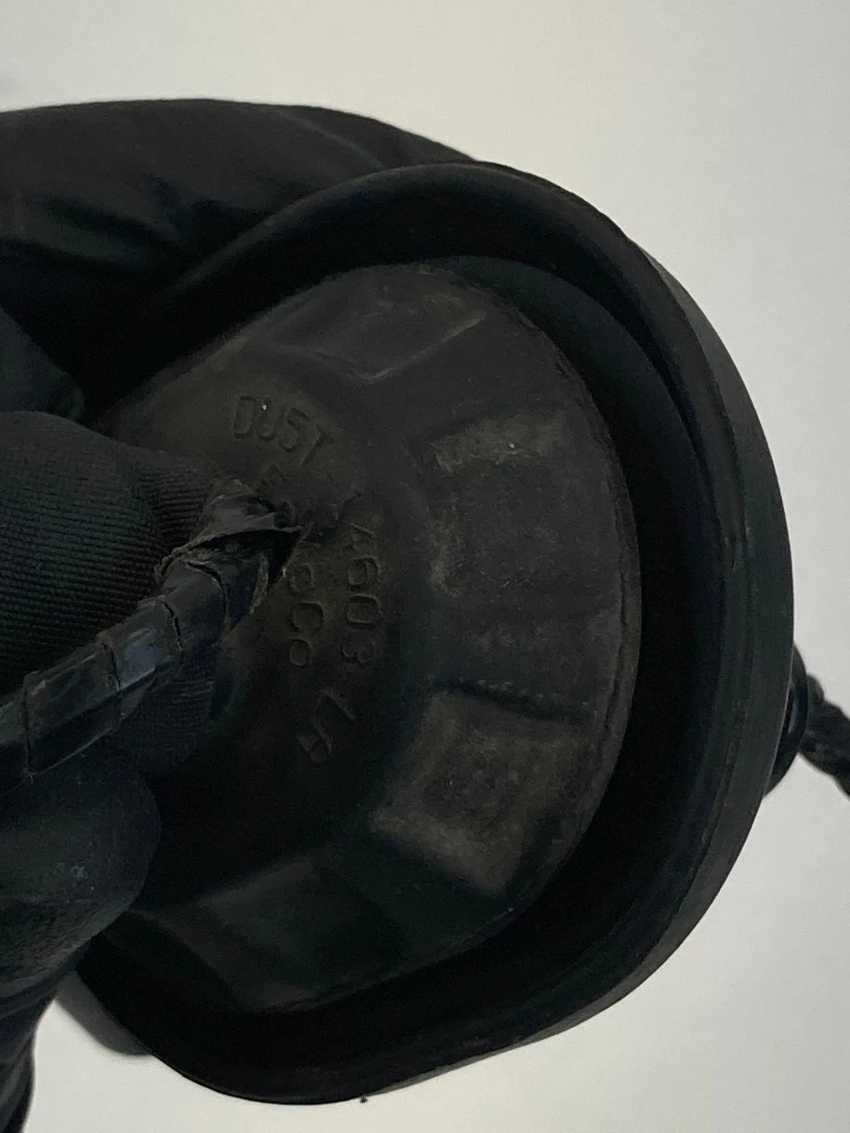 2013-2016 FORD ESCAPE REAR RIGHT TAILLIGHT LAMP WIRE WIRING HARNESS SOCKET OEM