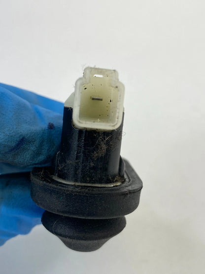 2009-2013 TOYOTA MATRIX FRONT RIGHT SIDE DOOR COURTESY LIGHT AJAR JAMB SWITCH