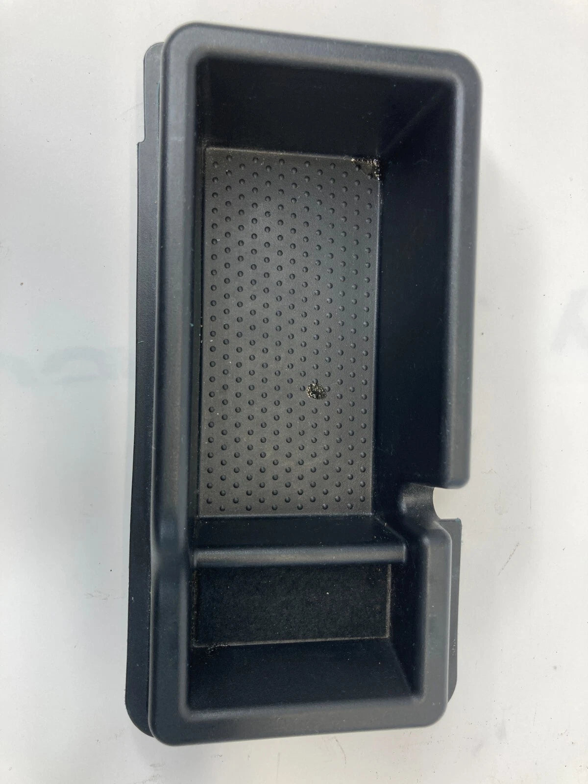 2000-2004 MITSUBISHI MONTERO SPORT CENTER CONSOLE STORAGE TRAY UNIT OEM MR471865