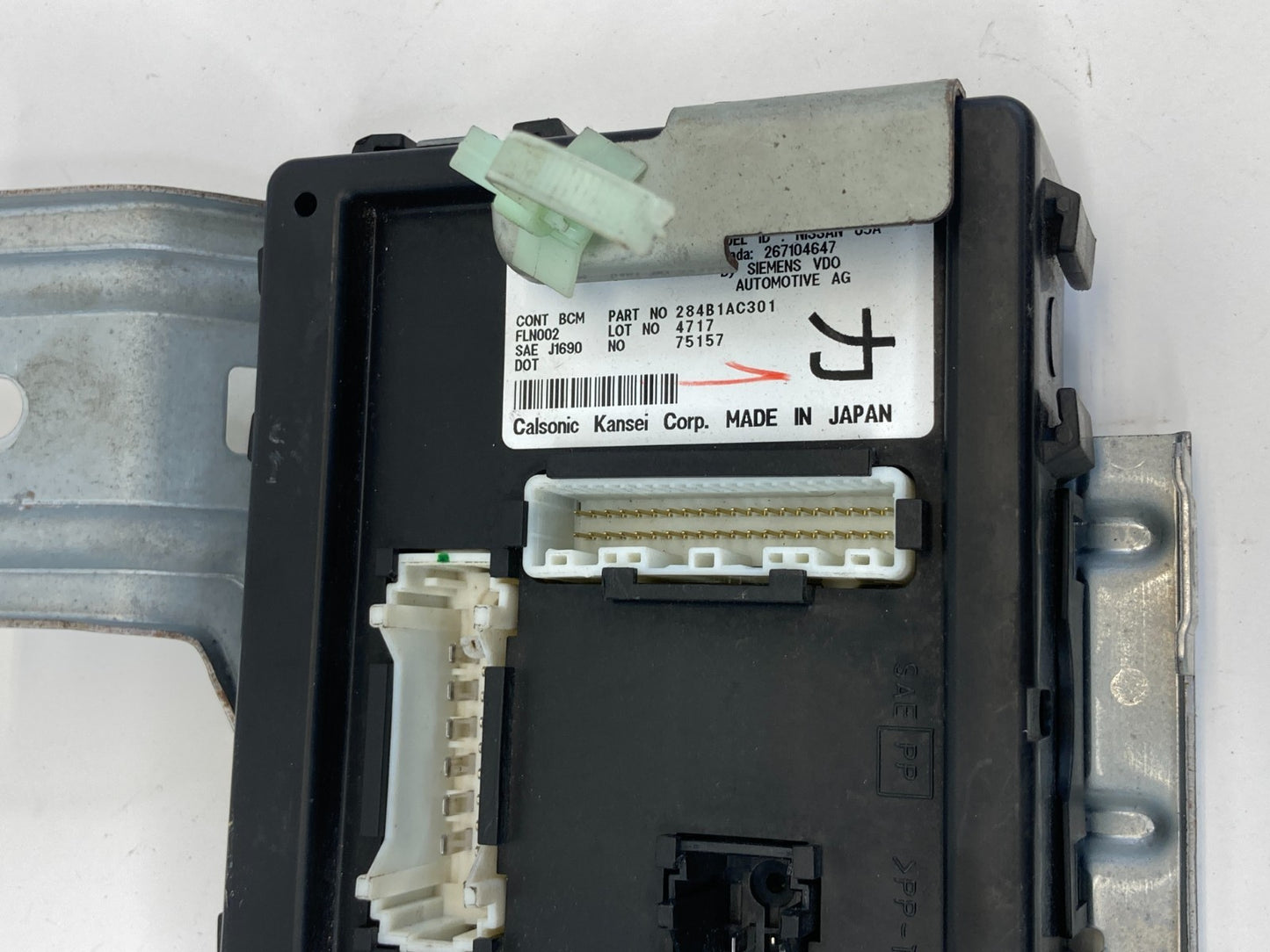 2003-2005 Infiniti G35 Sedan Body Computer Control Module BCM BCU 284B1AC301 OEM