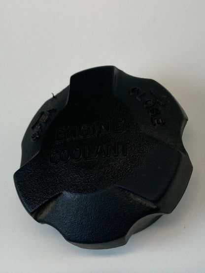 2006-2010 Kia Optima Radiator Engine Coolant Reservoir Cap Tank Bottle Cover OEM