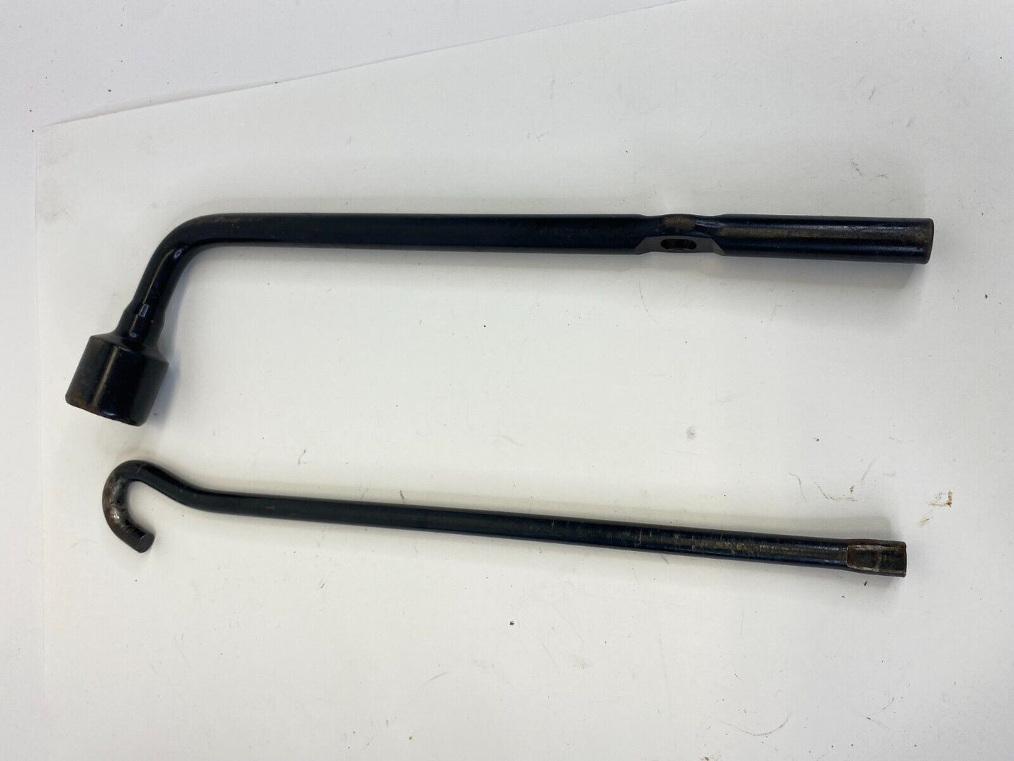 2009-2012 Hyundai Elantra Spare Tire Emergency Jack & Tool Lug Wrench Kit Set