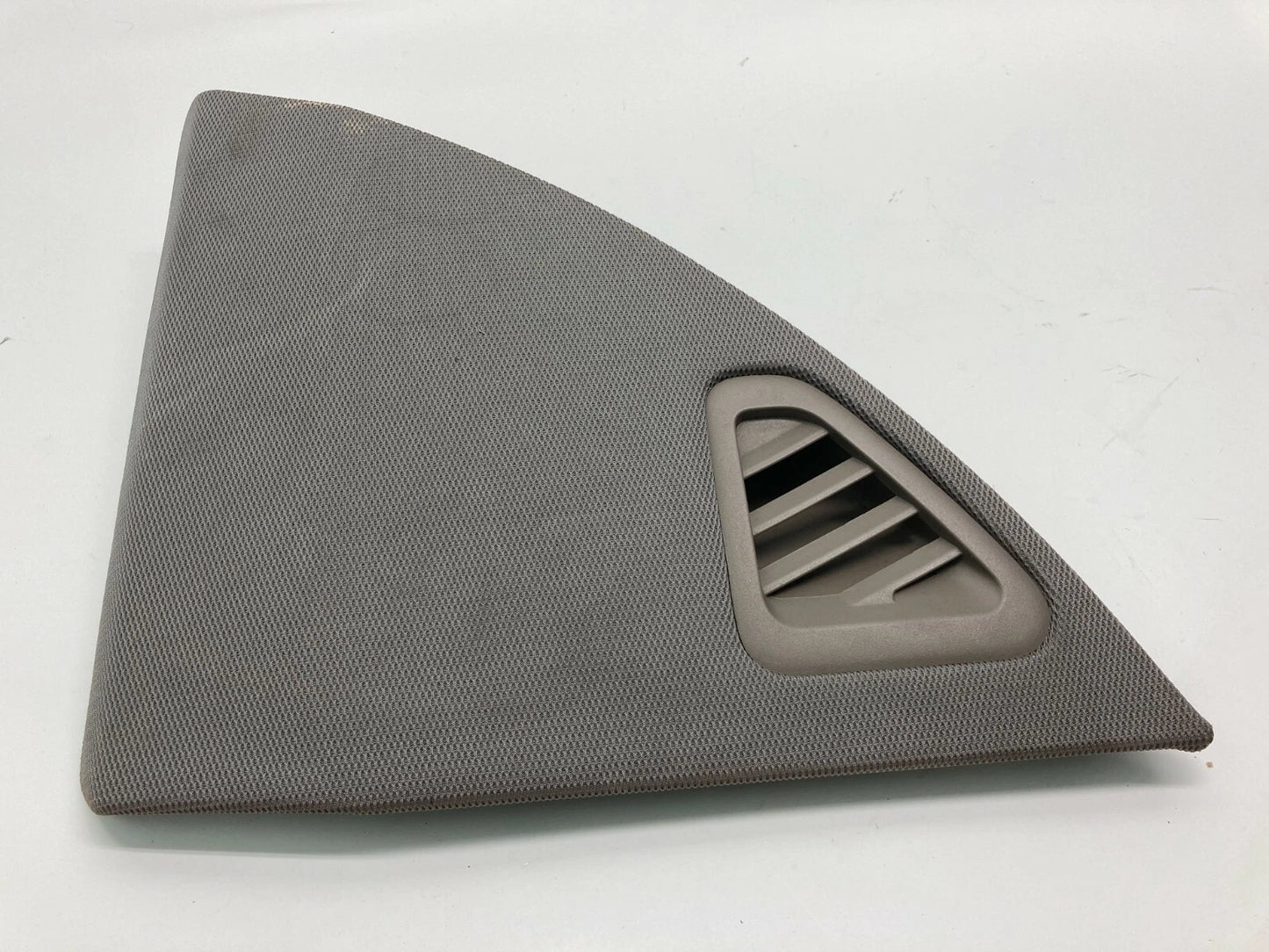 03-07 NISSAN MURANO RIGHT SIDE DASH SPEAKER PANEL COVER GRILLE TRIM 68420CA000