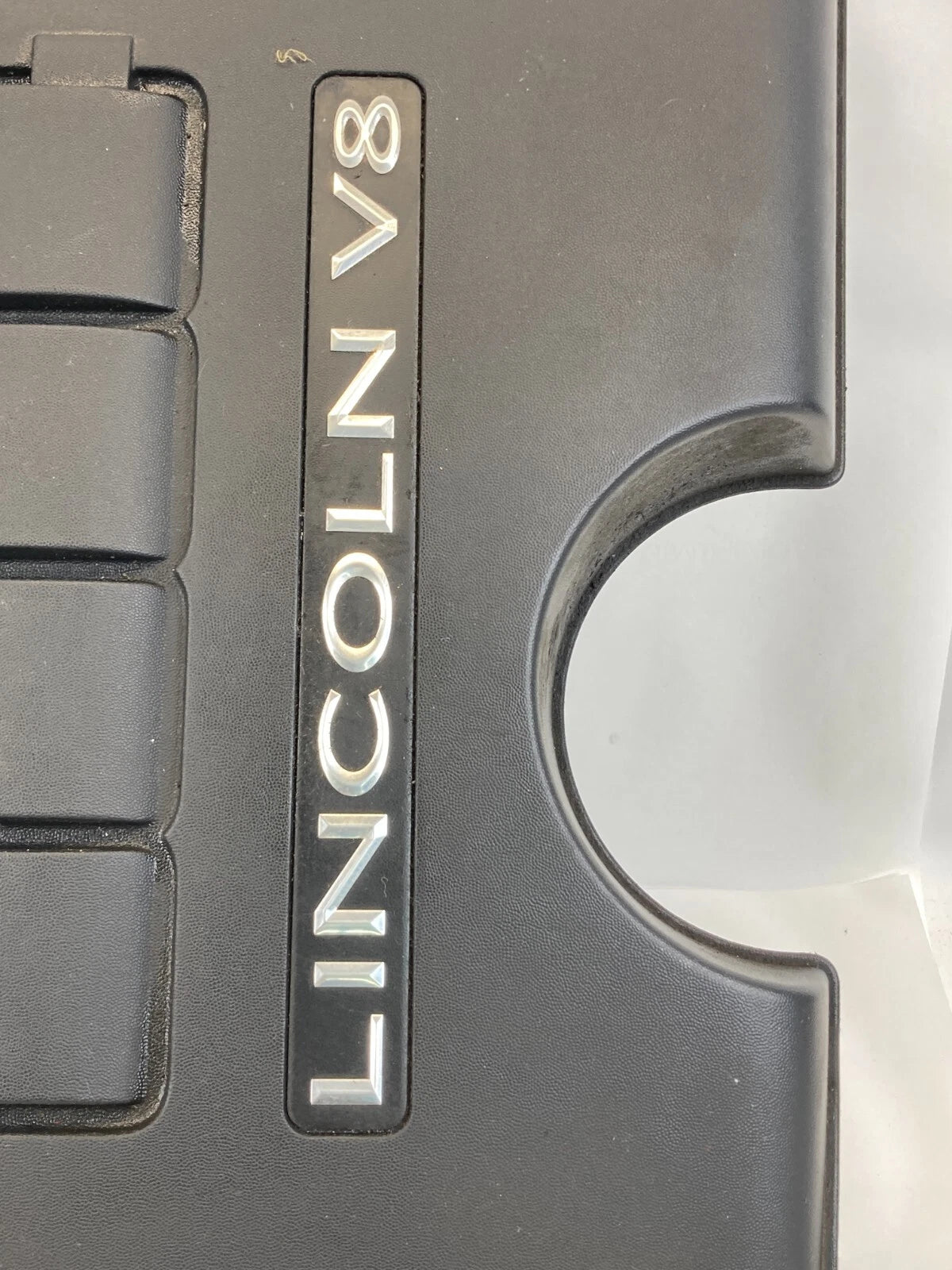 2002-2004 LINCOLN NAVIGATOR 5.4L V8 ENGINE MOTOR COVER 2L7E-6K089-CB OEM