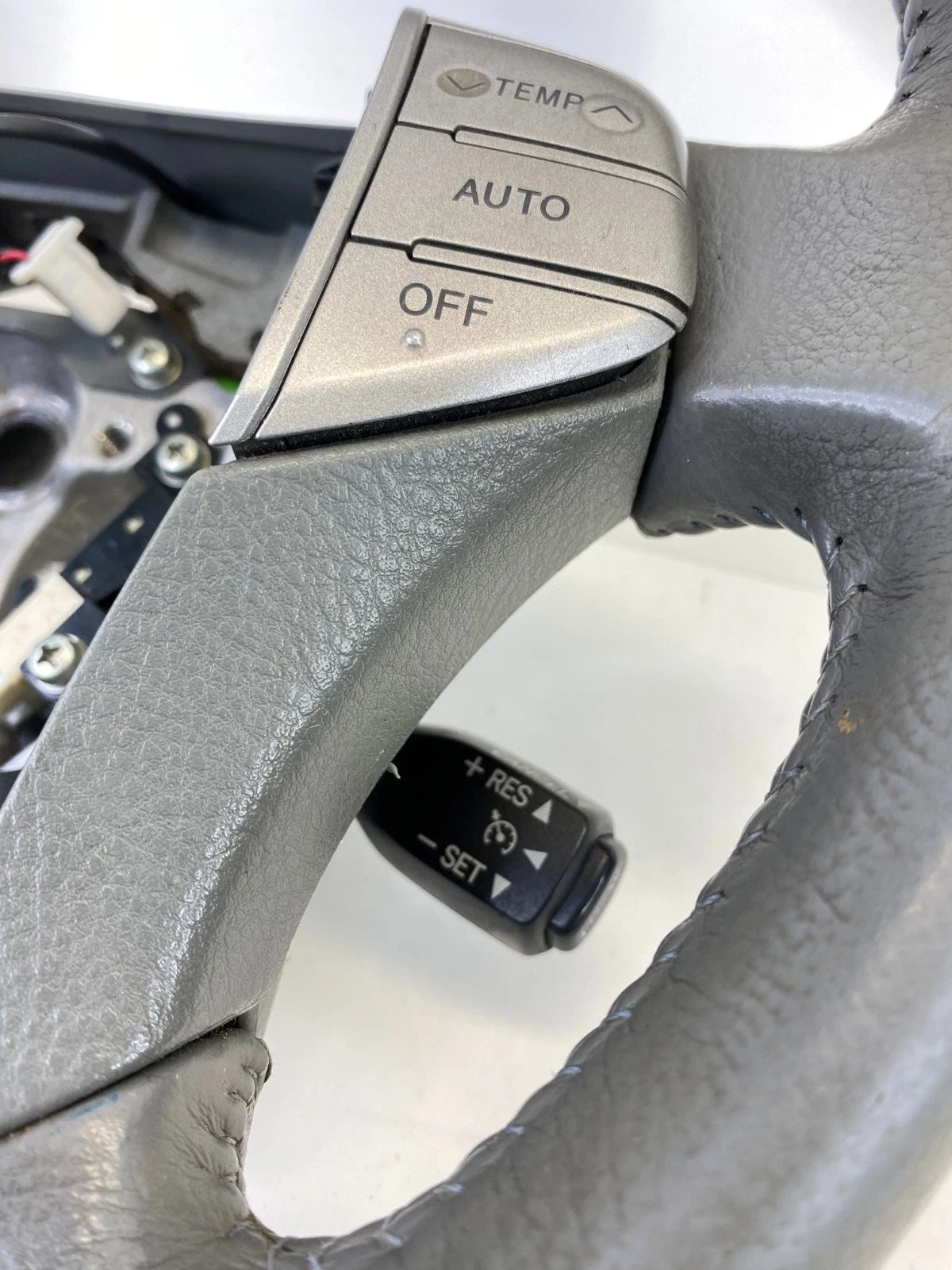 2005-2007 TOYOTA AVALON LEFT SIDE STEERING WHEEL W/ CRUISE & RADIO CONTROL OEM