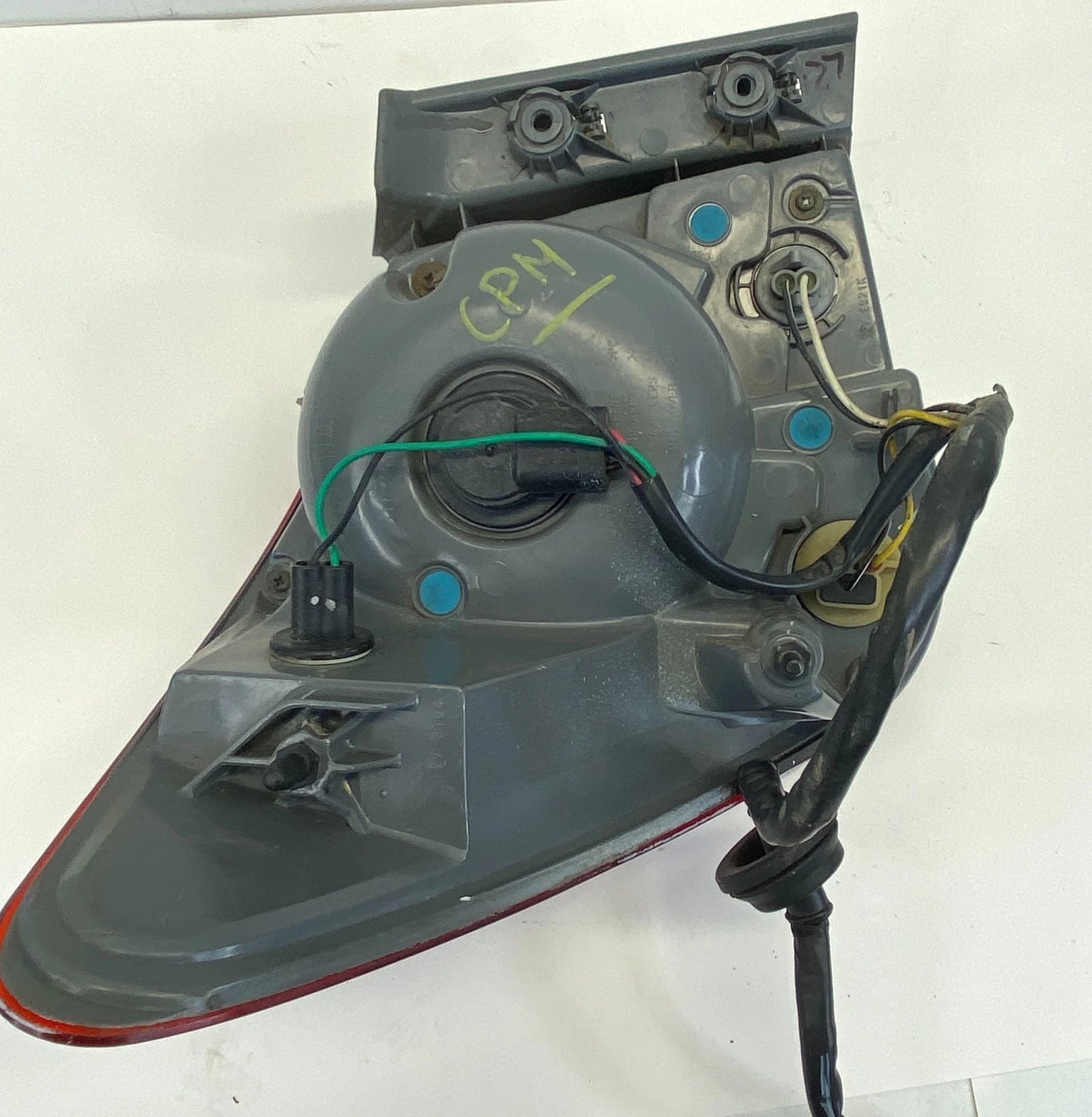 2011-2016 CHEVROLET CRUZE RIGHT PASSENGER OUTER TAIL LIGHT TAILLIGHT LAMP ASSY