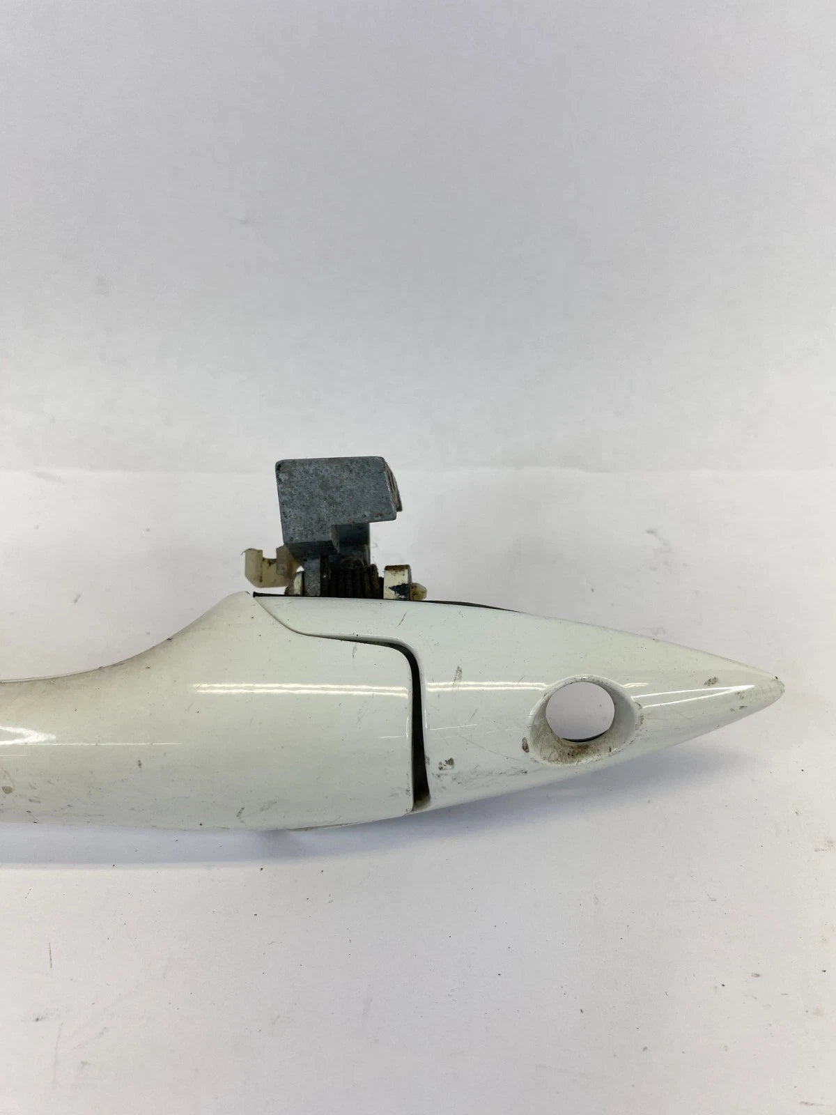 2005-2010 HONDA ODYSSEY FRONT LH DRIVER SIDE EXTERIOR DOOR HANDLE ASSY WHITE OEM