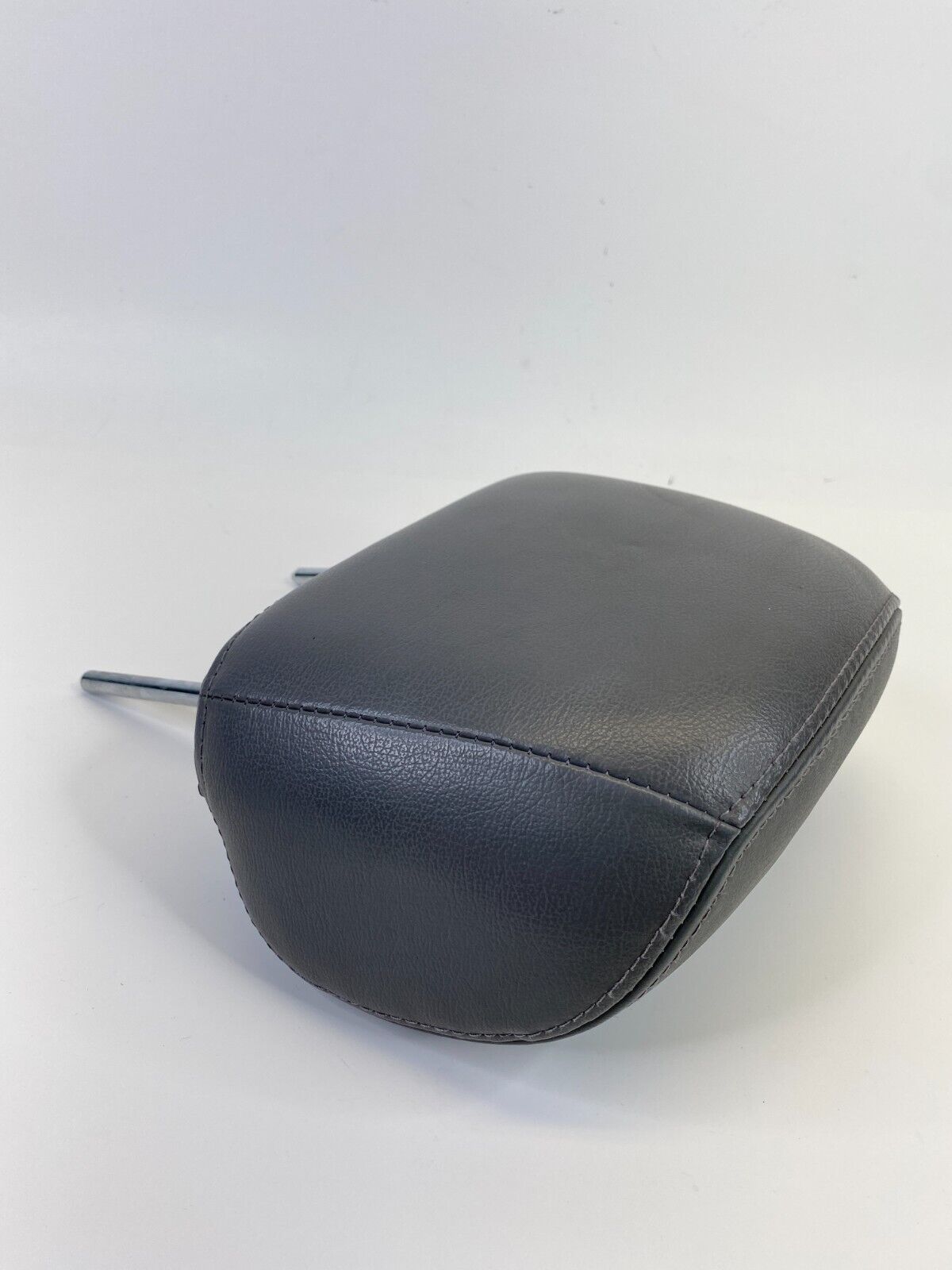 2005 2006 Hyundai Elantra Front Left Driver Seat Headrest Head Rest FR LH OEM