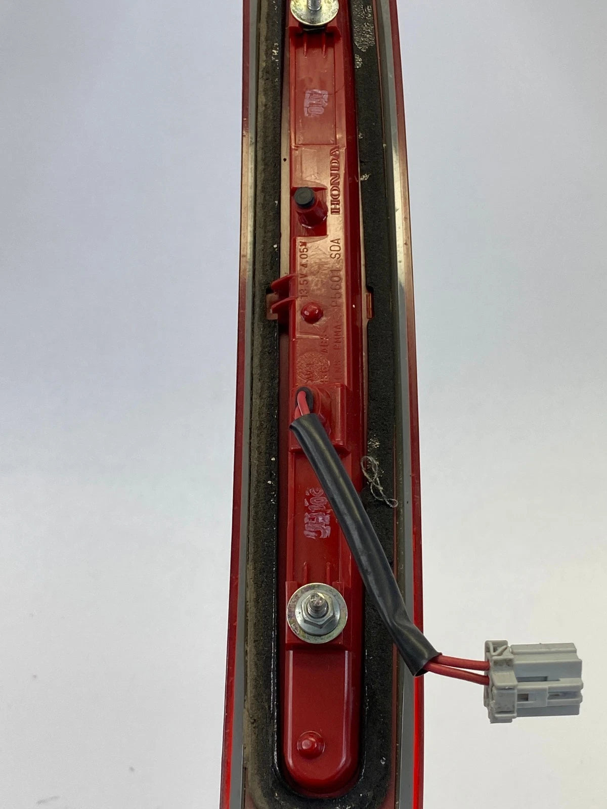 2006 2007 HONDA ACCORD 3RD BRAKE LIGHT HIGH MOUNT LAMP REAR OEM FACTORY E4027758
