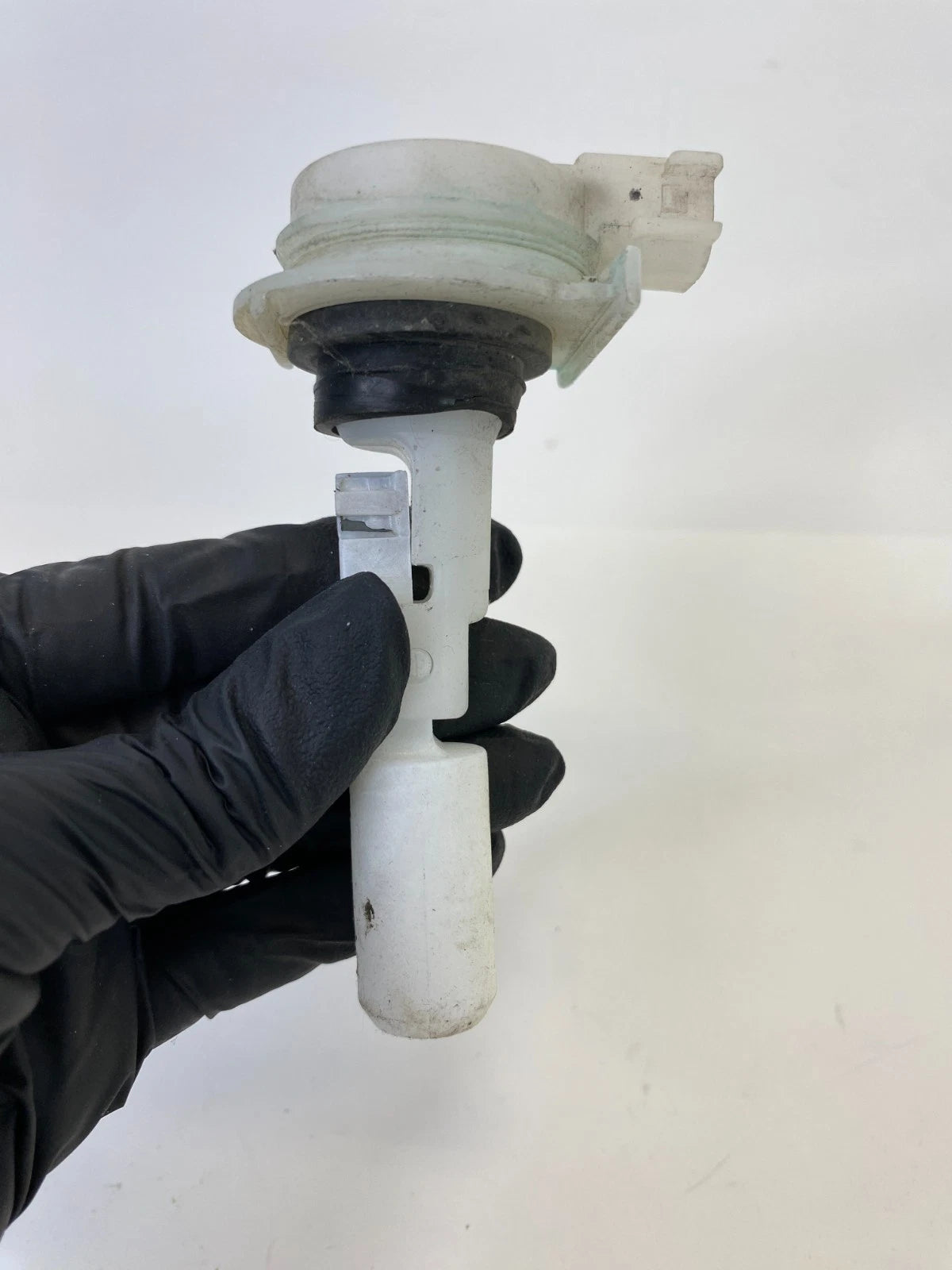 2011-2019 EXPLORER 13-19 INTERCEPTOR WIPER WASHER RESERVOIR FLUID LEVEL SENSOR