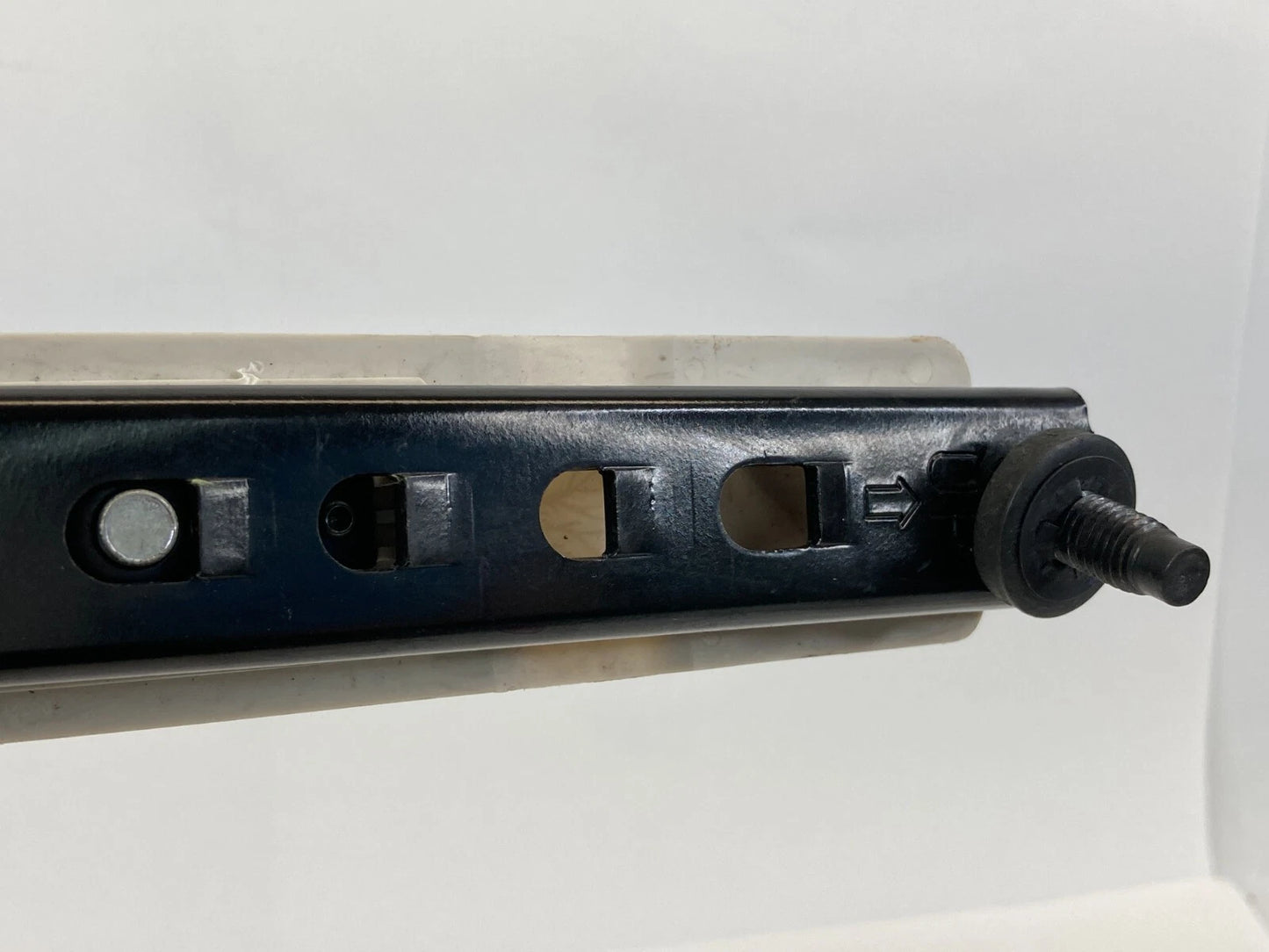 2008-2012 FORD ESCAPE FRONT LEFT DRIVER SEAT BELT SEATBELT HEIGHT ADJUSTER OEM