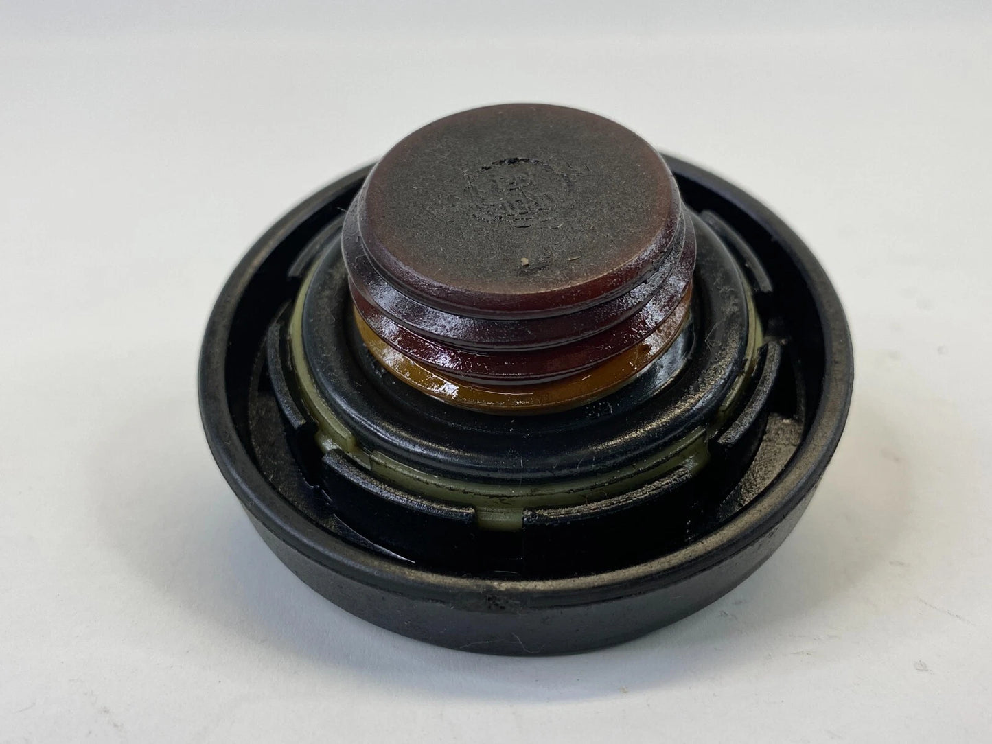 2004-2008 KIA SPECTRA 05-08 KIA SPECTRA5 2.0L L4 ENGINE OIL FILLER CAP LID COVER