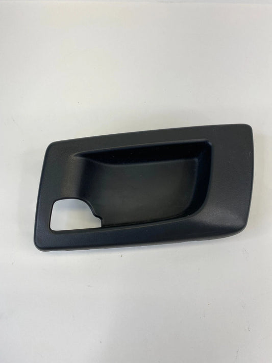 04-06 CADILLAC SRX 03-07 CTS REAR LEFT DOOR INNER HANDLE BEZEL TRIM 25752965 OEM