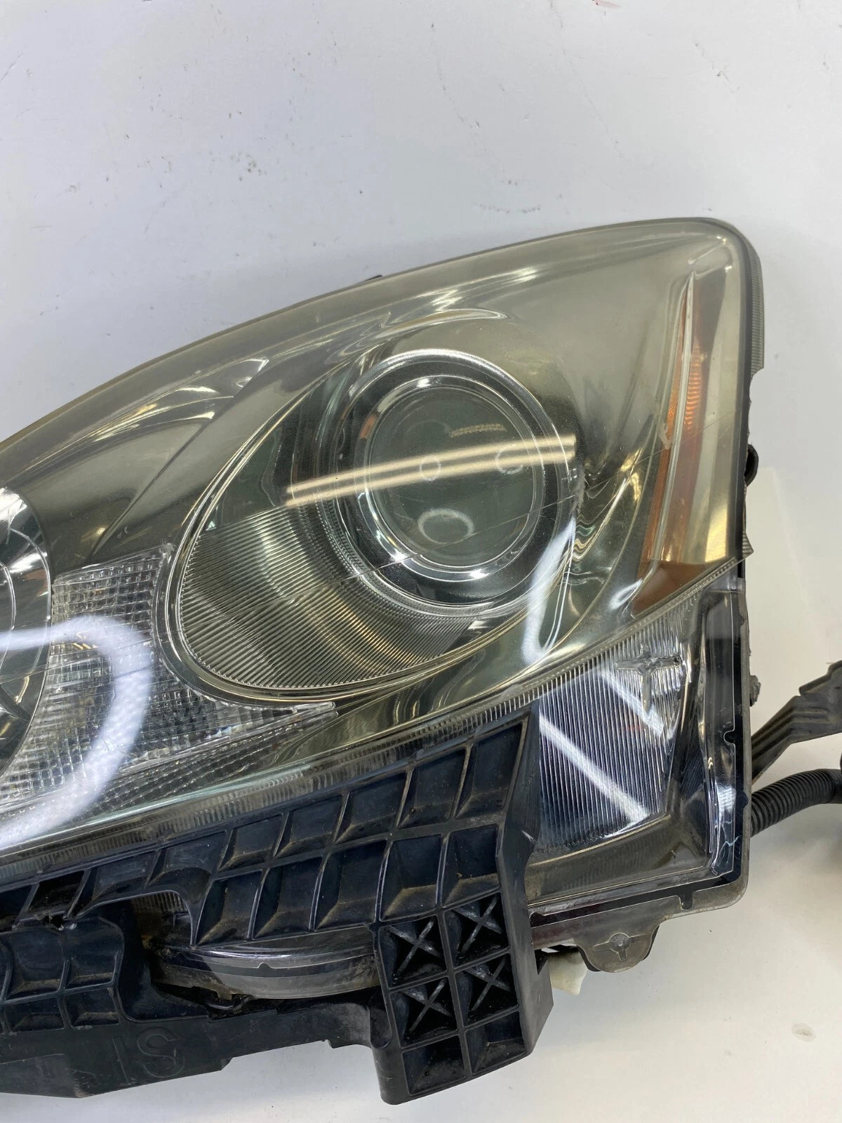 06 07 08 LEXUS IS250 IS250 LEFT DRIVER HEADLIGHT HEADLAMP HALOGEN 5211653020 OEM