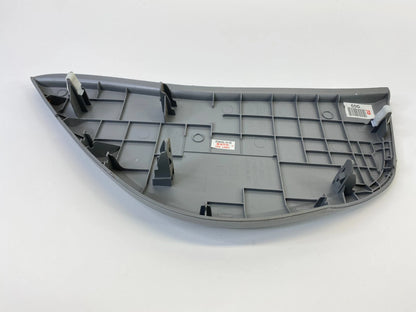 2012-2017 HYUNDAI ACCENT DASH RIGHT SIDE END CAP COVER TRIM 84768-1R000 OEM