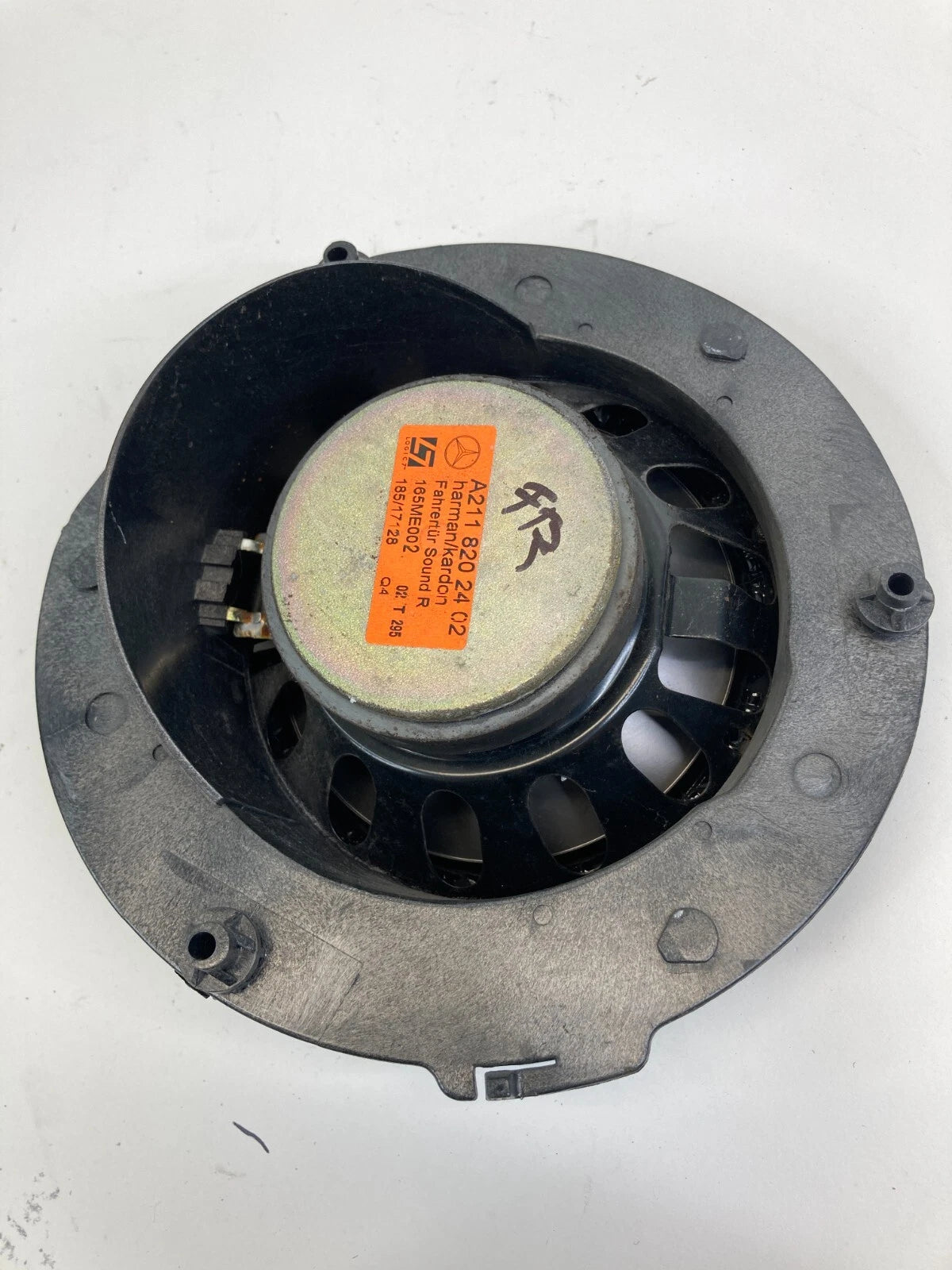 03-06 MERCEDES BENZ E320 FRONT RIGHT SIDE DOOR AUDIO SPEAKER A2118202402 OEM