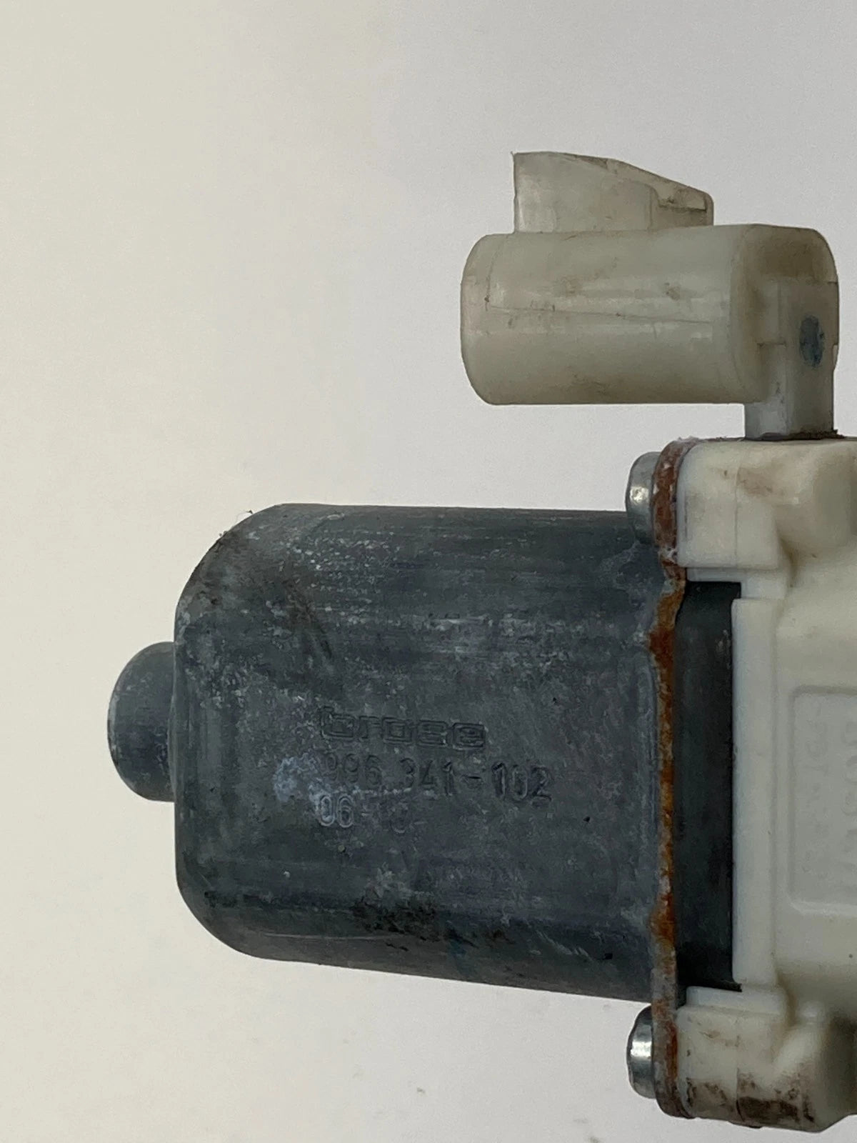 05-10 PONTIAC G6 SEDAN FRONT LEFT DRIVER DOOR POWER WINDOW MOTOR 0130822248 OEM