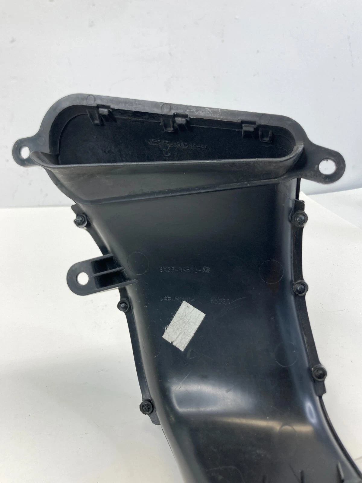 2009 2010 JAGUAR XF 4.2L V8 AIR INTAKE DUCT HOSE PIPE TUBE 8X23-9A673-AB OEM