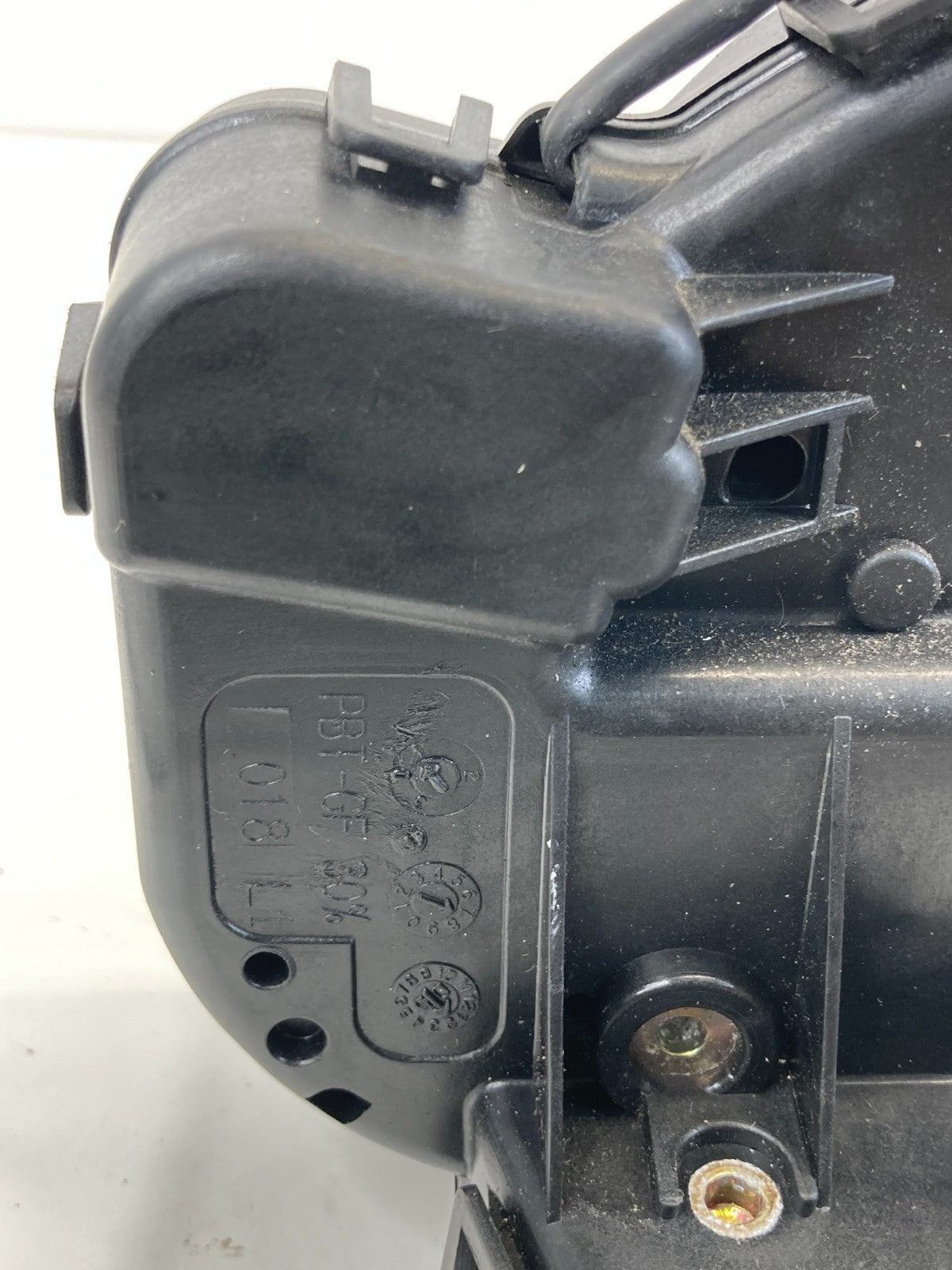 2006 Mercedes-Benz CLS500 Rear Left Side Door Lock Latch Actuator 2197300335 OEM