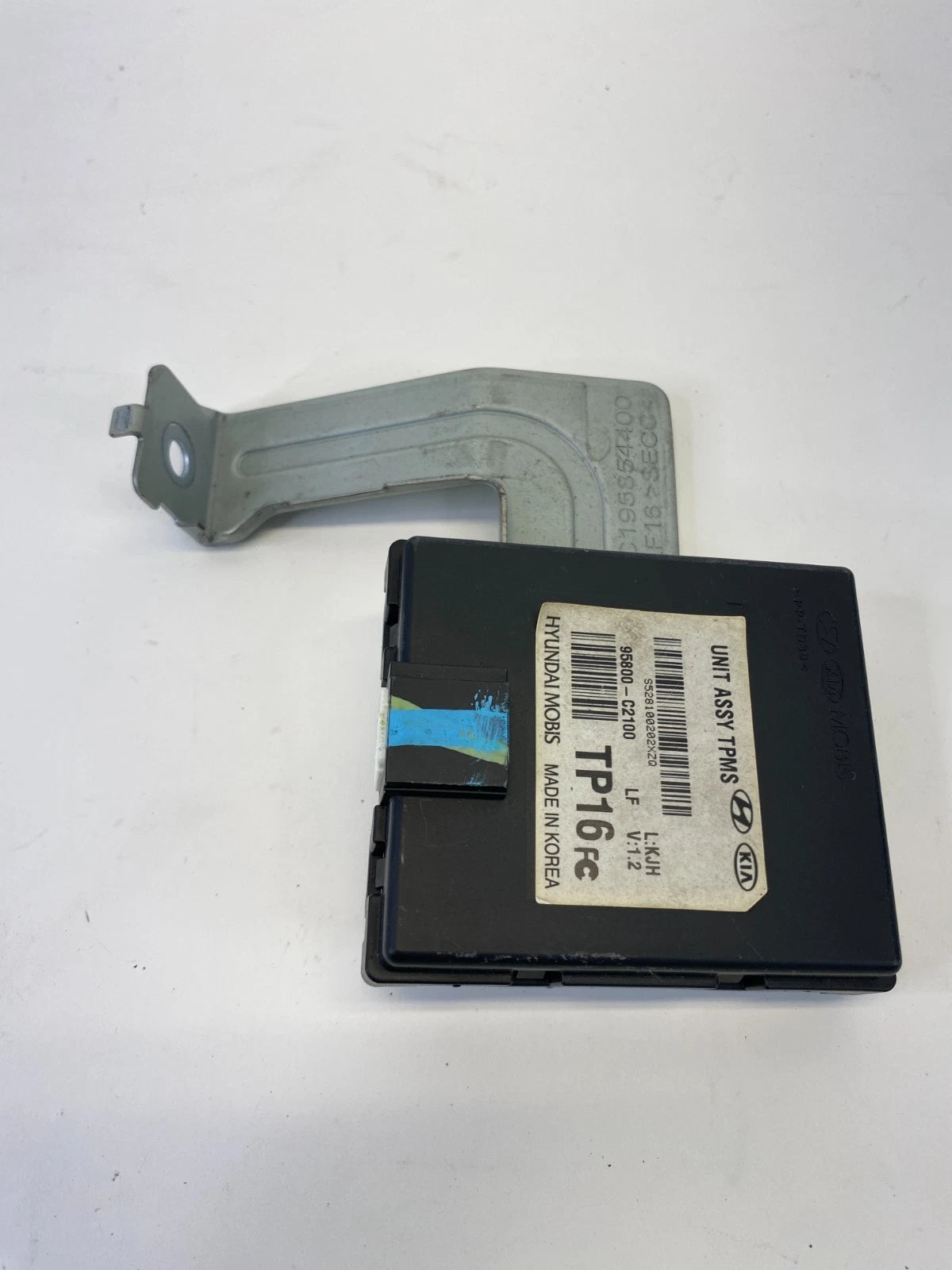 2016-2019 HYUNDAI SONATA TIRE PRESSURE MONITOR CONTROL MODULE OEM 95800-C2100