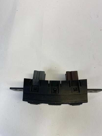 2003-2007 INFINITI G35 SEDAN LEFT & RIGHT HEATED SEAT SWITCHES PAIR SET W/ TRIM