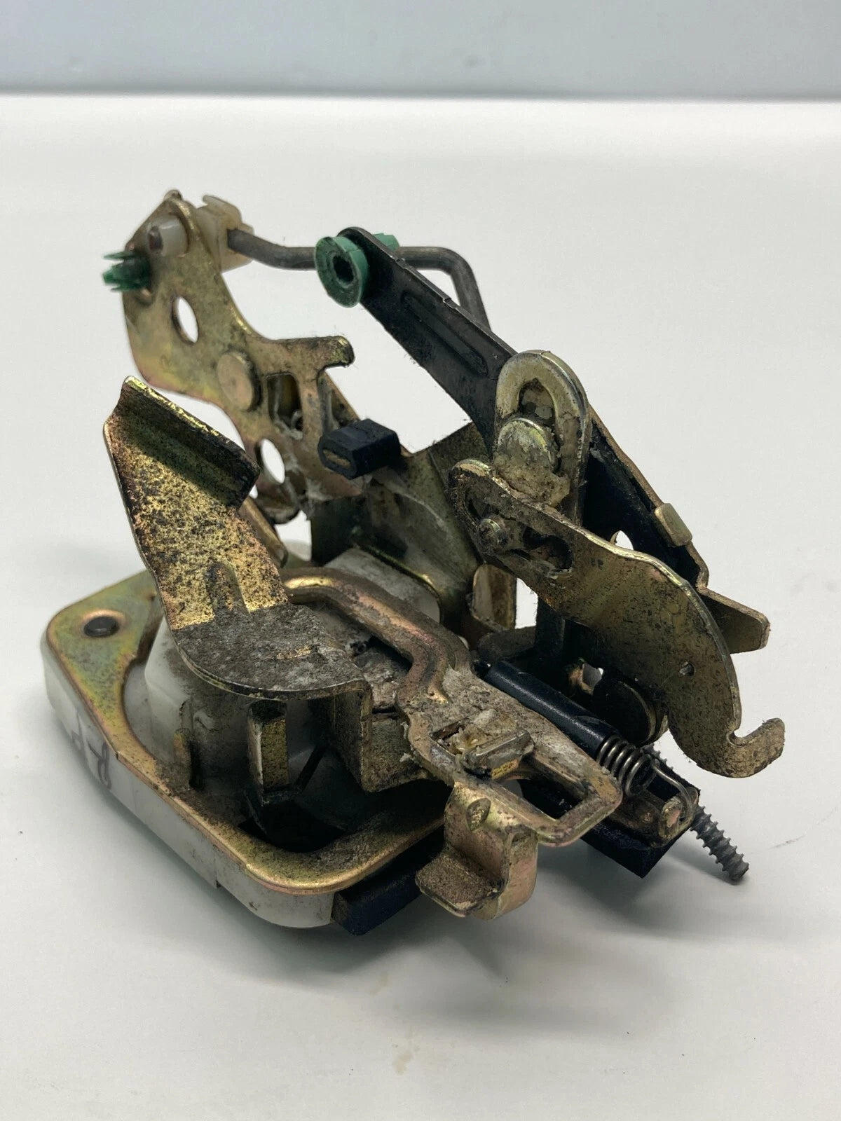 1997-2002 FORD ESCORT REAR RIGHT PASSENGER DOOR LOCK LATCH ACTUATOR OEM